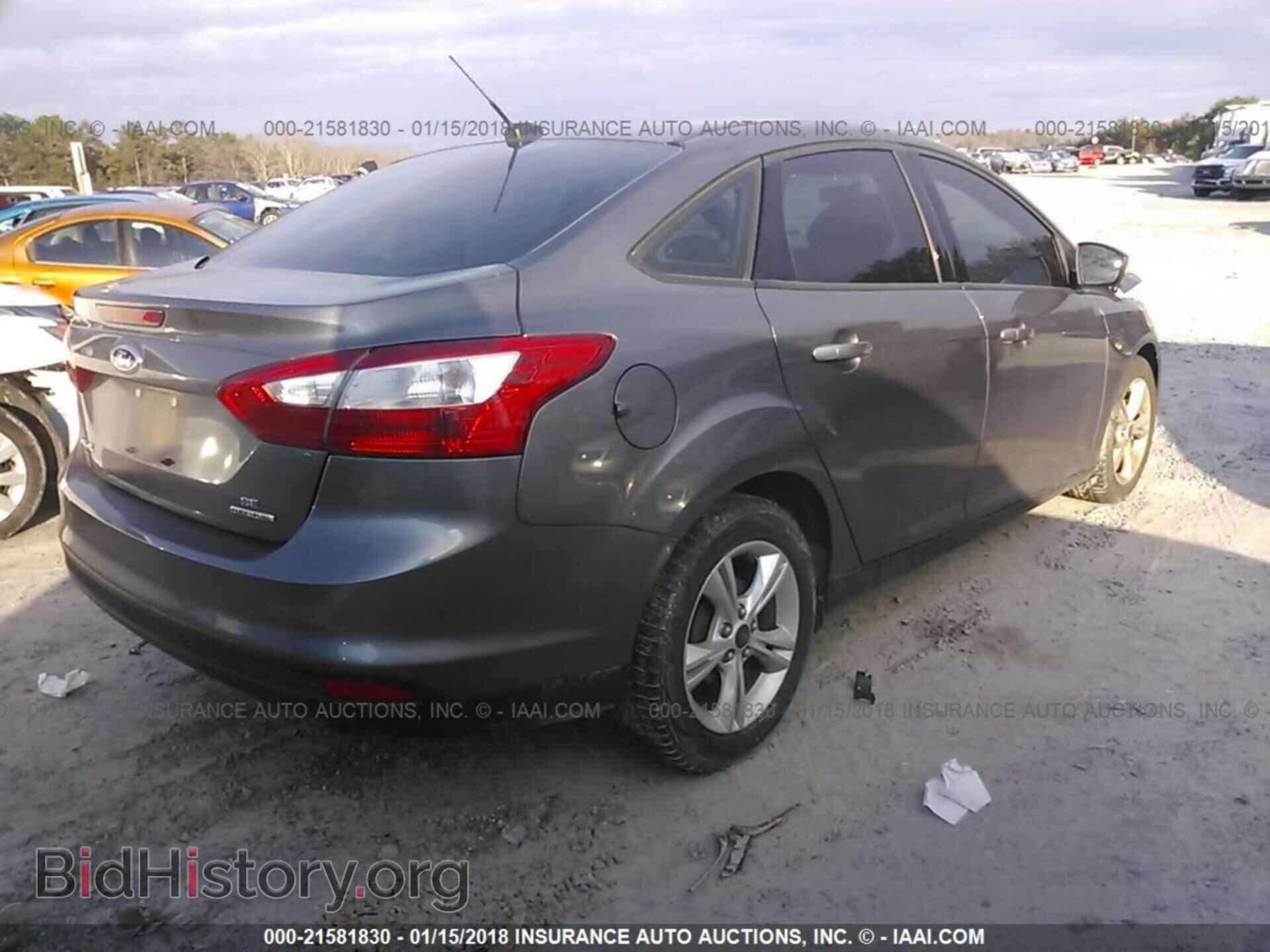 2013 Ford Focus - VIN: 1FADP3F29DL207052 - Photo 4