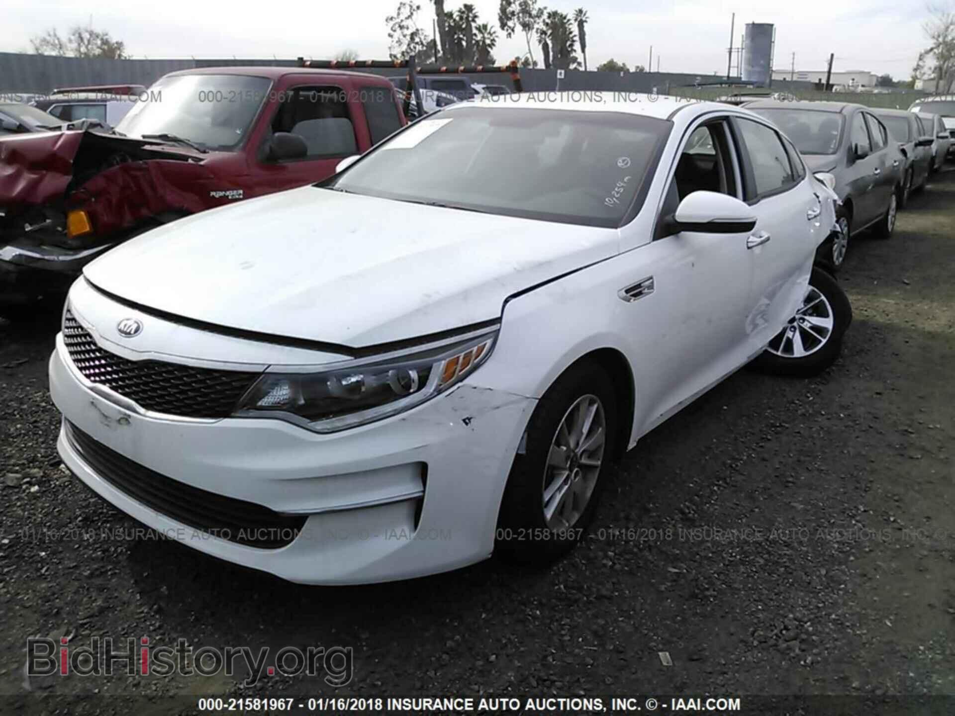 2016 Kia Optima - VIN: 5XXGT4L38GG067389 - Photo 2