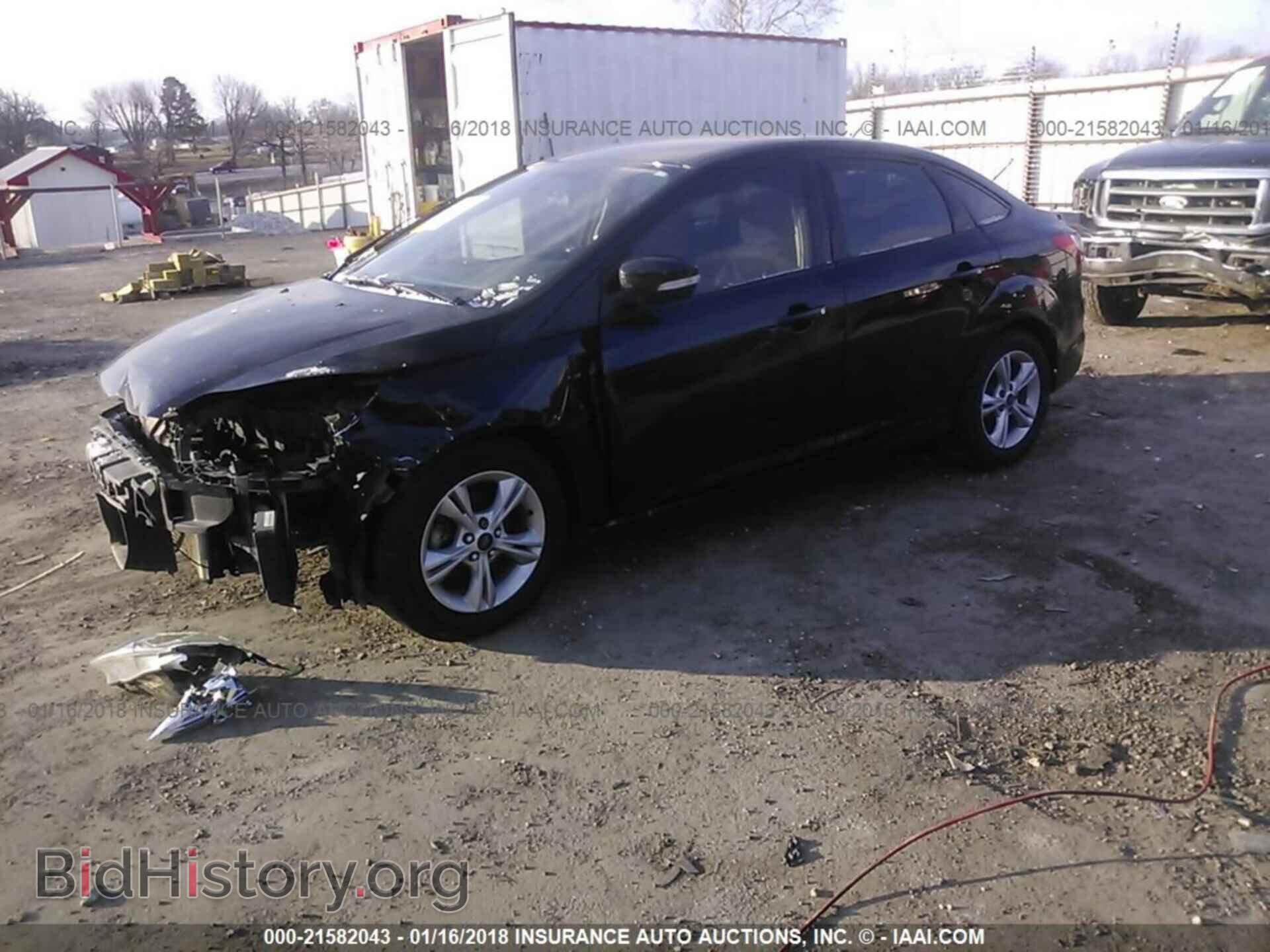 2014 Ford Focus - VIN: 1FADP3F2XEL413207 - Photo 2