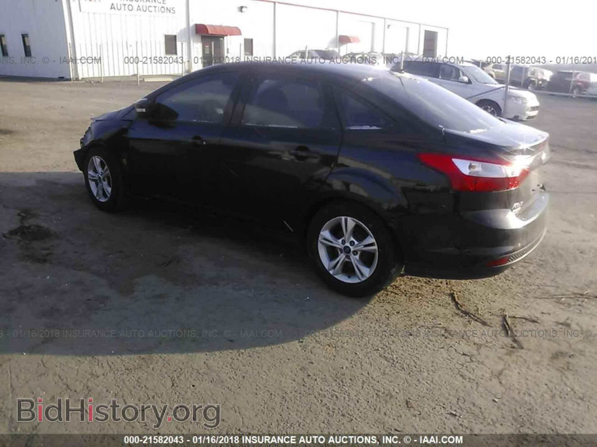 2014 Ford Focus - VIN: 1FADP3F2XEL413207 - Photo 3