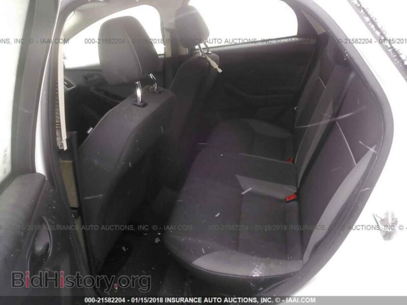 2012 Ford FOCUS (VIN 1FAHP3K22CL337700) — фото 8 из 10