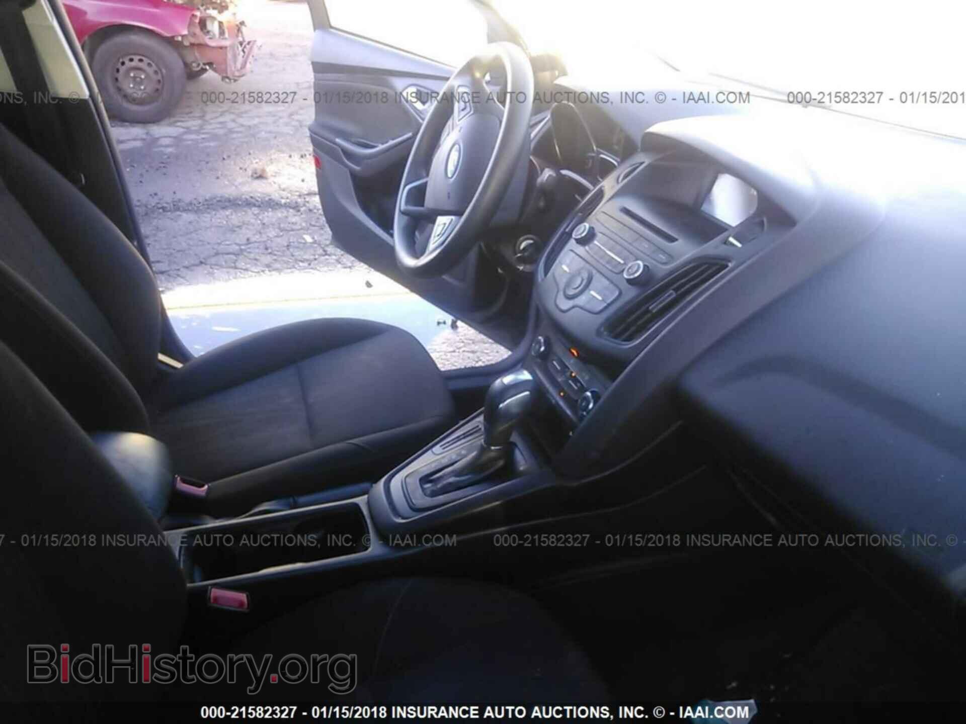 2015 Ford Focus - VIN: 1FADP3F25FL206077 - Photo 5