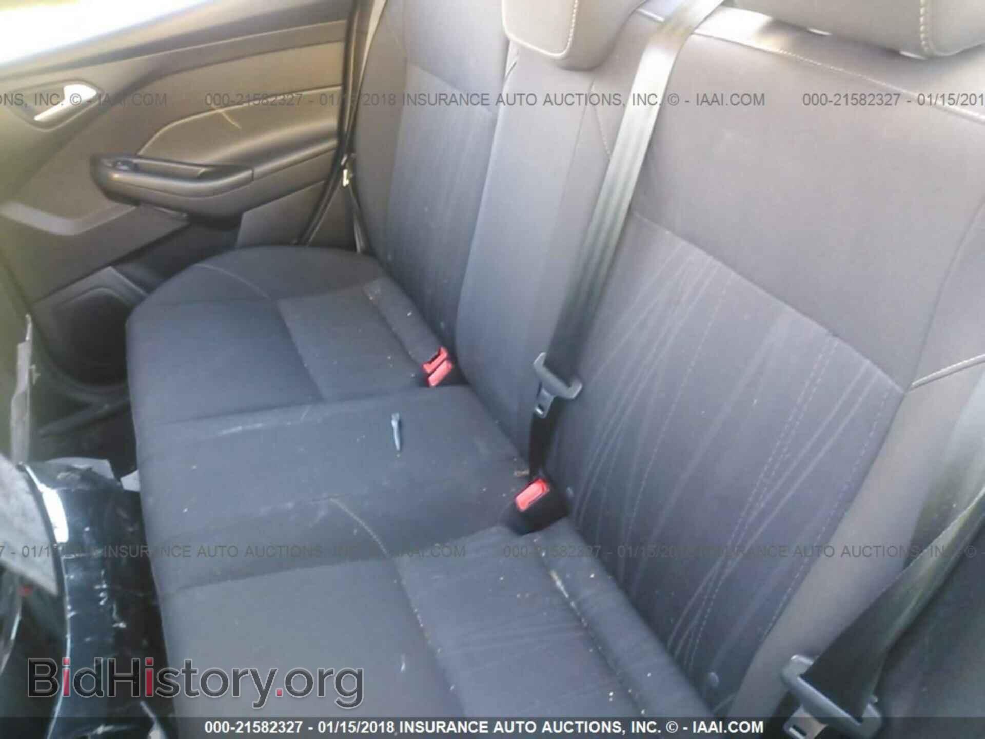 2015 Ford Focus - VIN: 1FADP3F25FL206077 - Photo 8