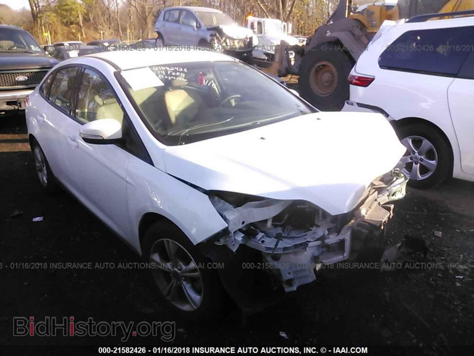 Photo 1FADP3F26EL368055 - Ford Focus 2014