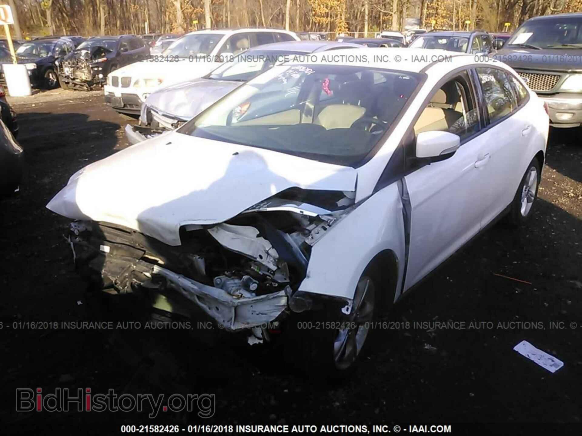 2014 Ford Focus - VIN: 1FADP3F26EL368055 - Фото 2
