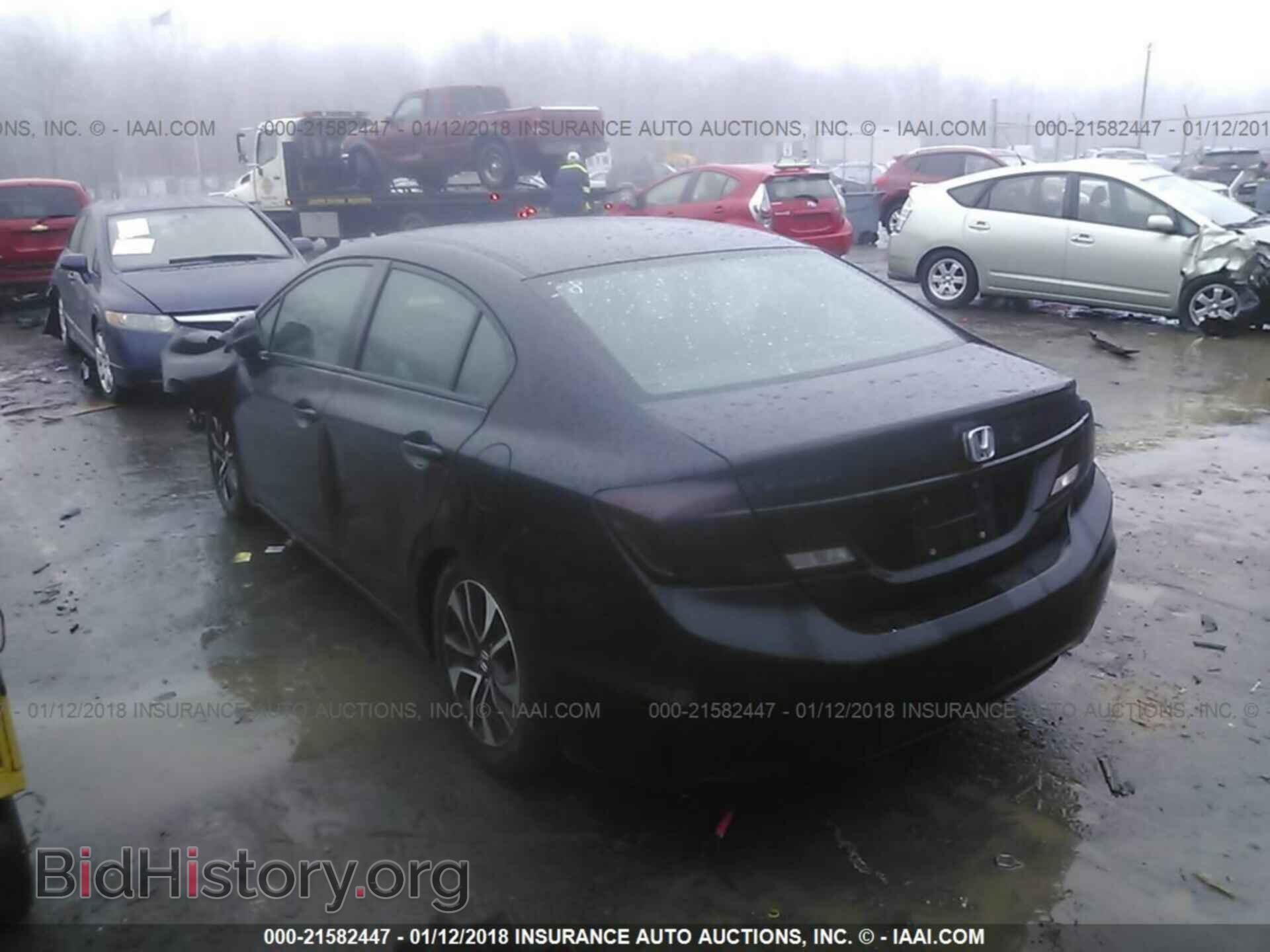 2013 Honda Civic - VIN: 2HGFB2F82DH524217 - Фото 3