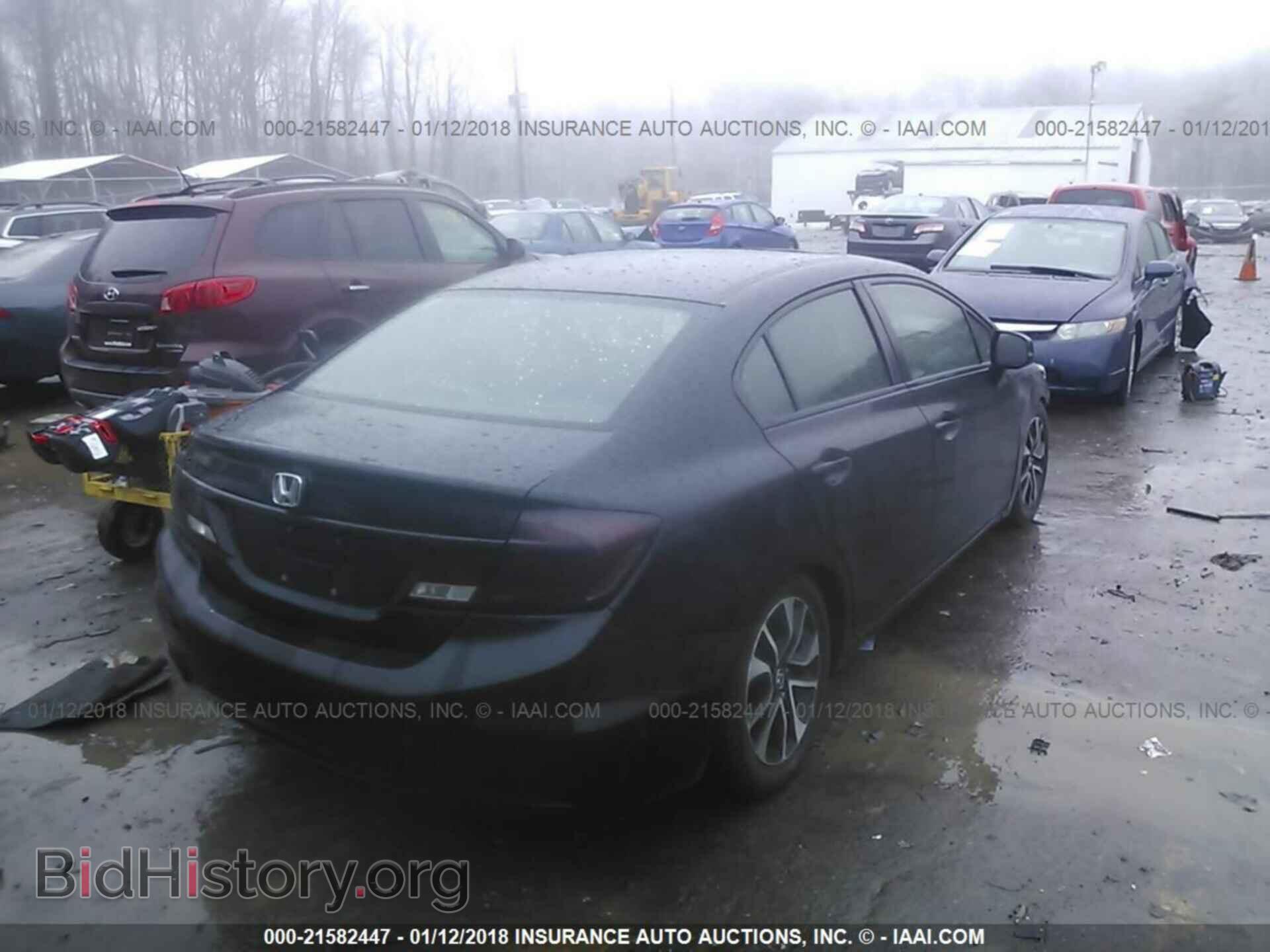 2013 Honda Civic - VIN: 2HGFB2F82DH524217 - Фото 4