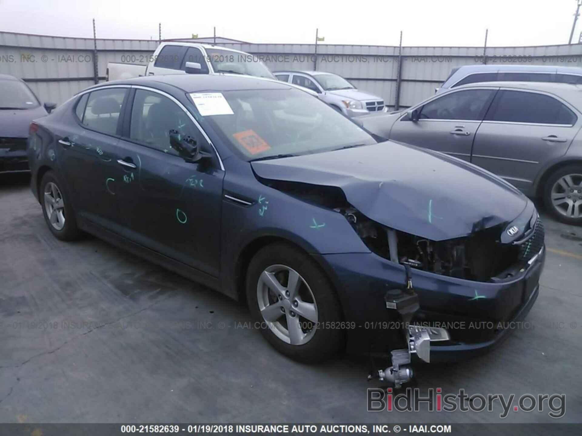 Photo KNAGM4A7XF5569050 - Kia Optima 2015