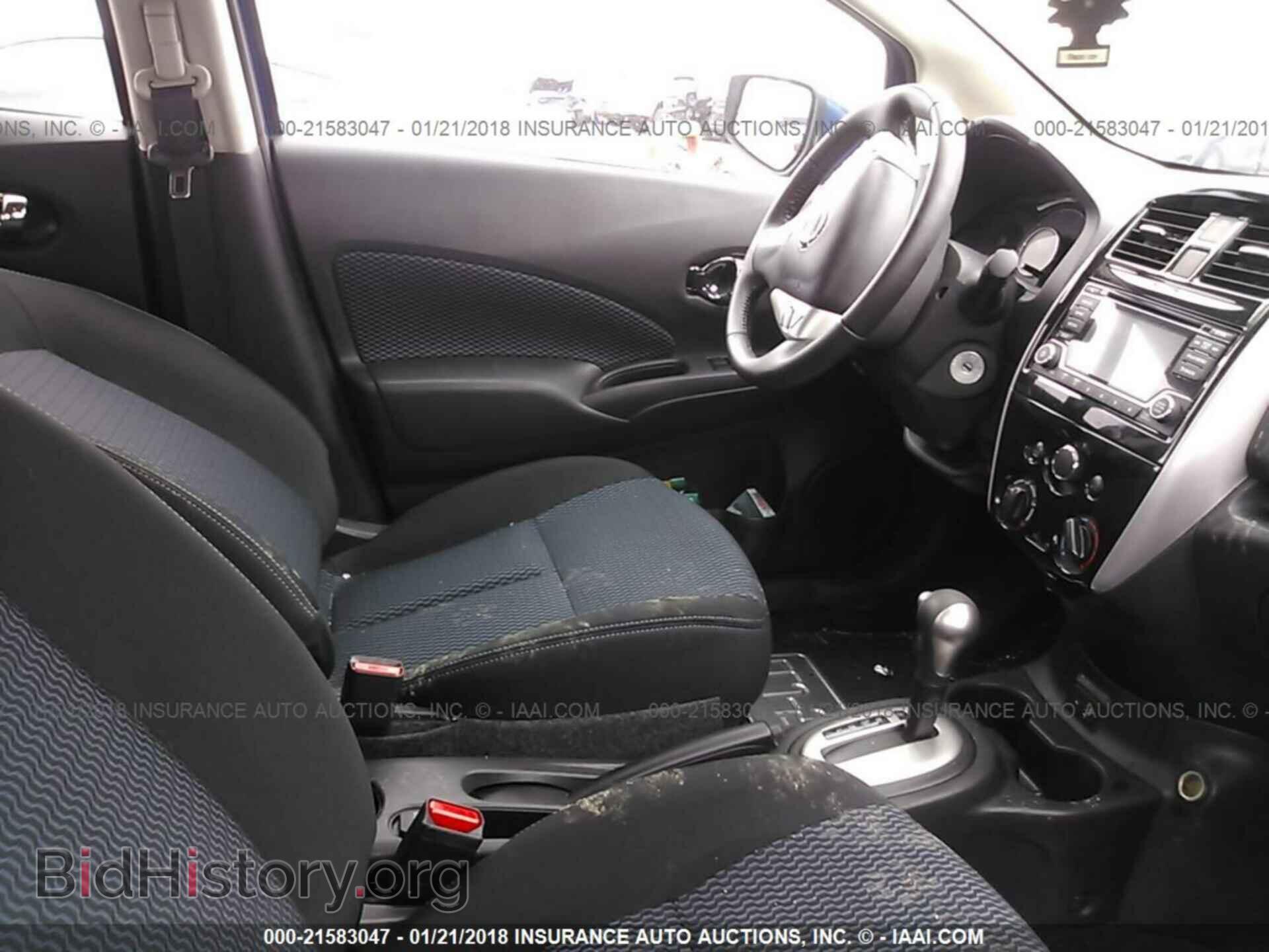 2017 Nissan Versa note - VIN: 3N1CE2CP3HL357774 - Photo 5