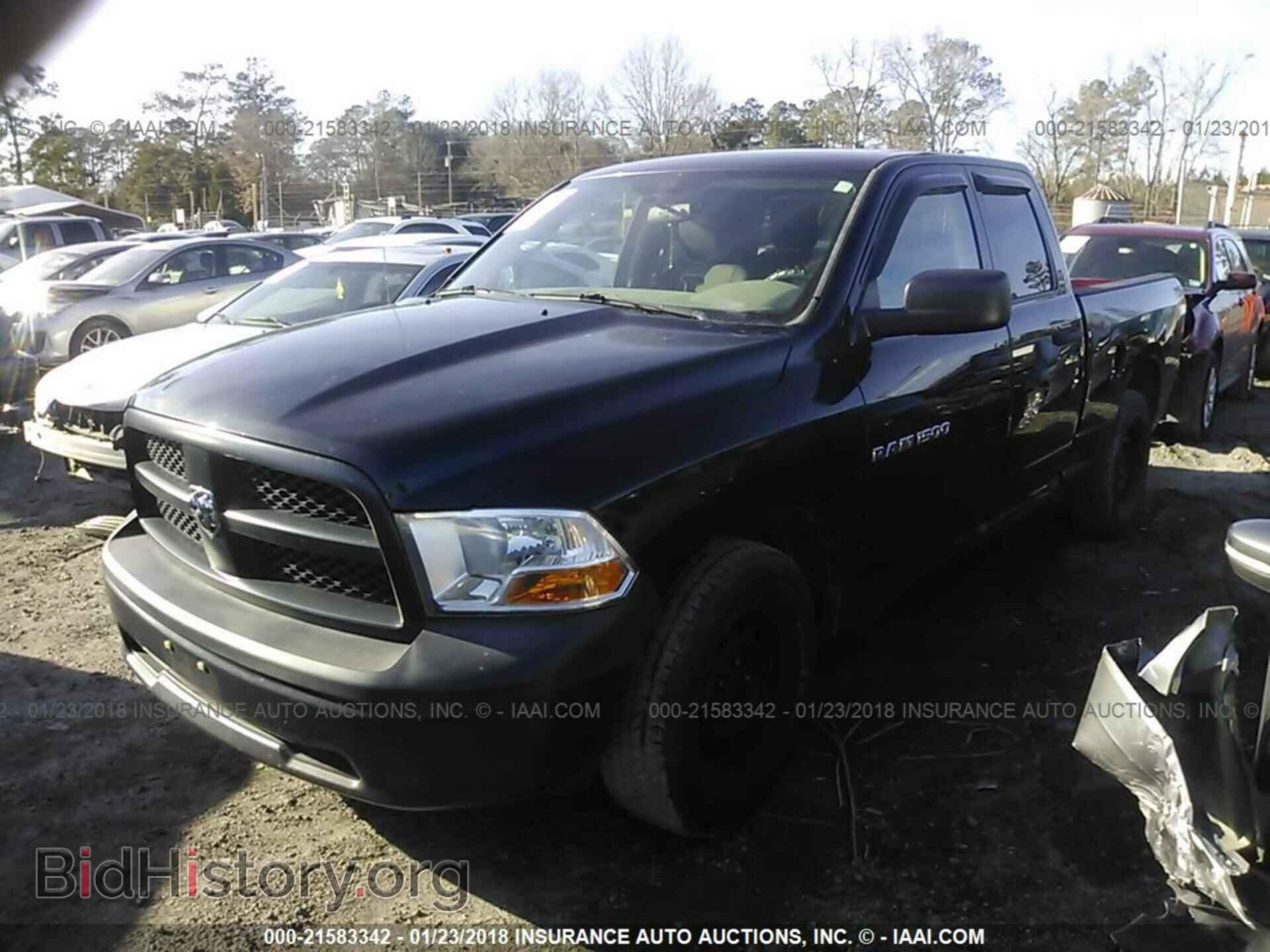 2012 Dodge Ram 1500 - VIN: 1C6RD6FP5CS175220 - Photo 2