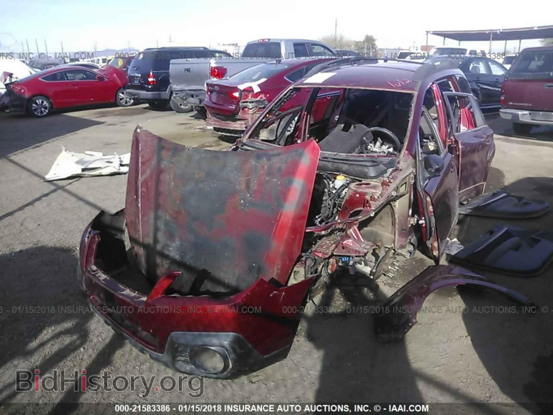 2014 Subaru Outback - VIN: 4S4BRBAC8E3221480 - Фото 2