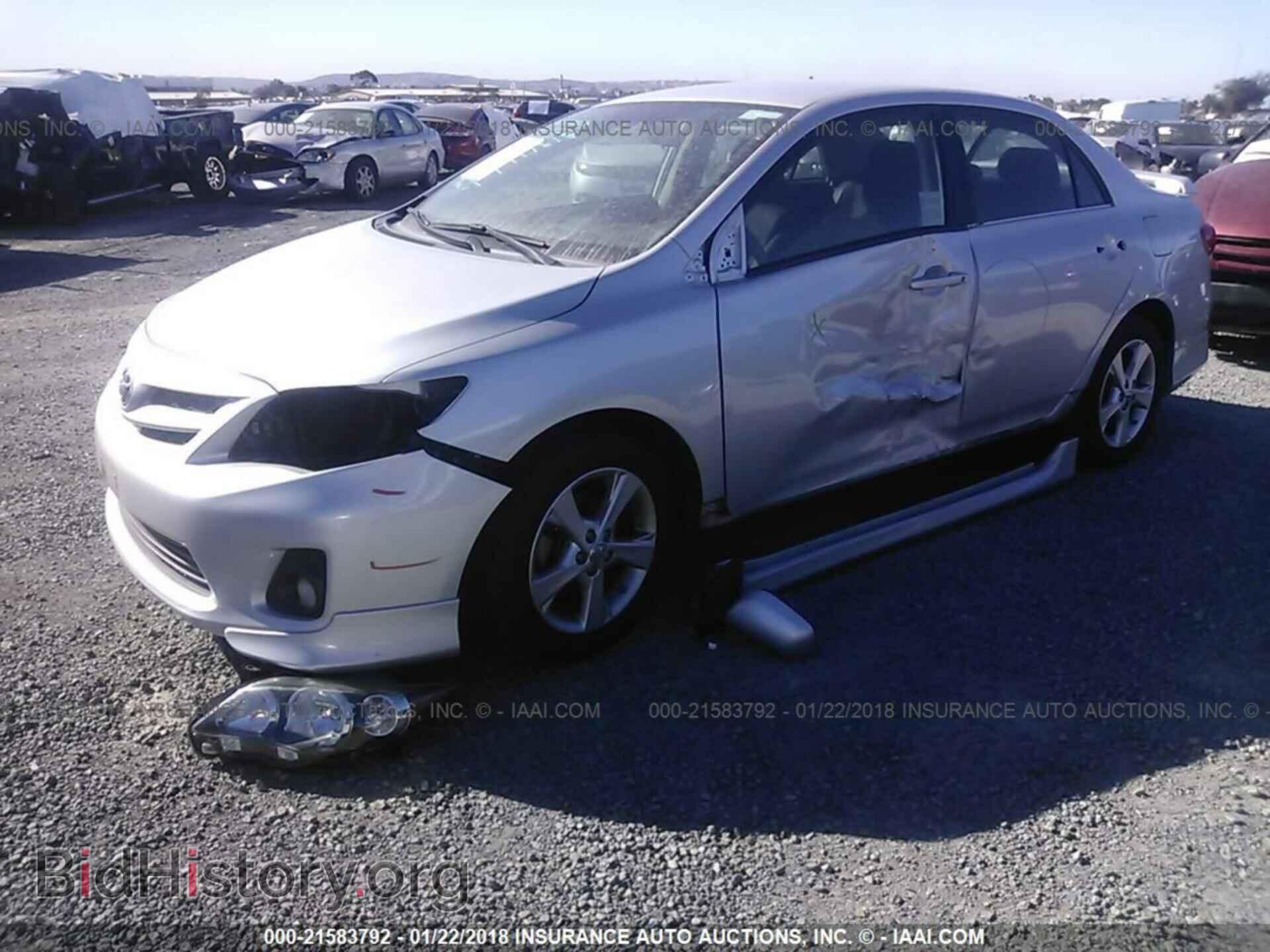 2013 Toyota Corolla - VIN: 5YFBU4EEXDP156566 - Фото 2