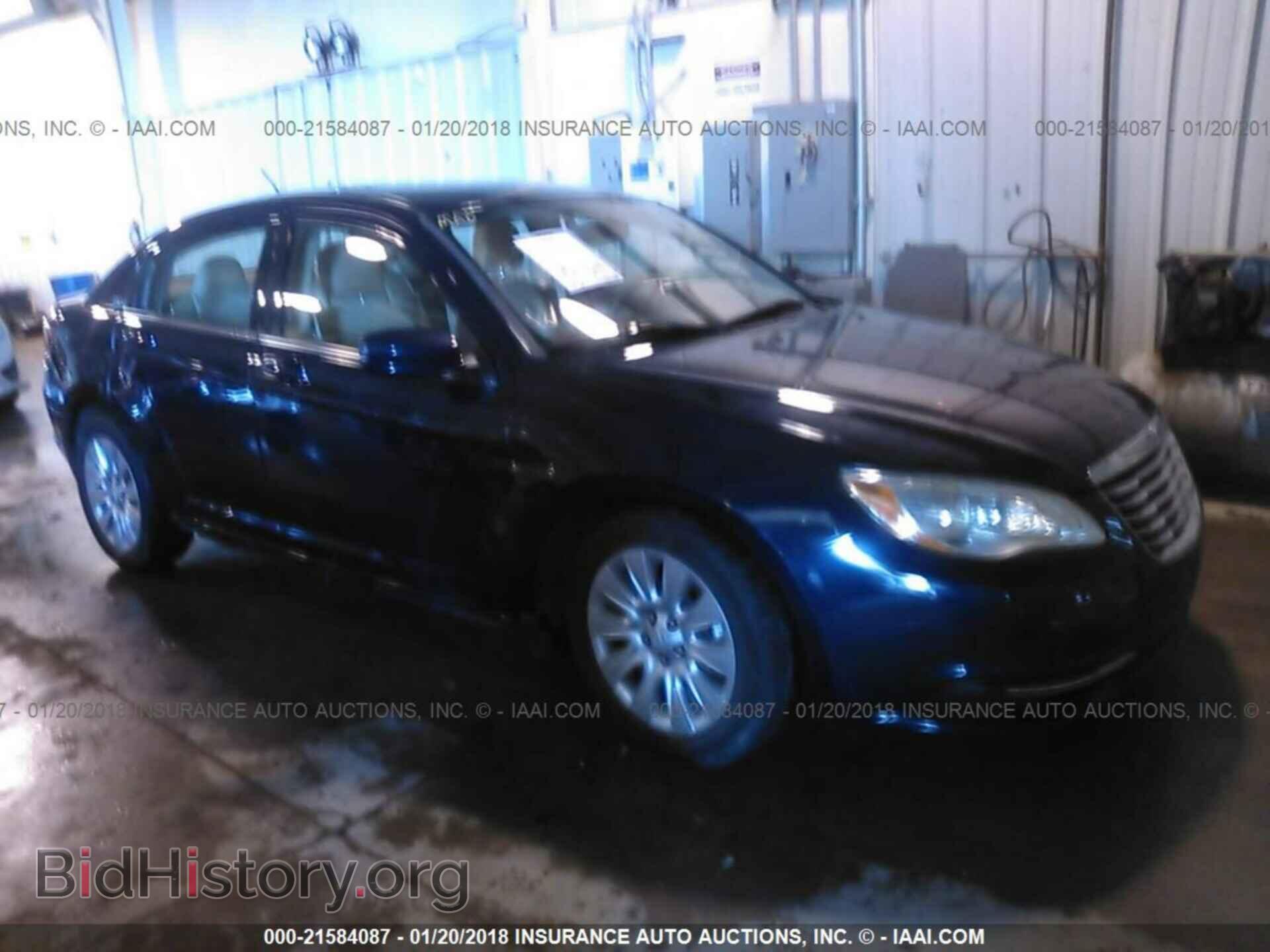 Photo 1C3CCBAG3DN729098 - Chrysler 200 2013