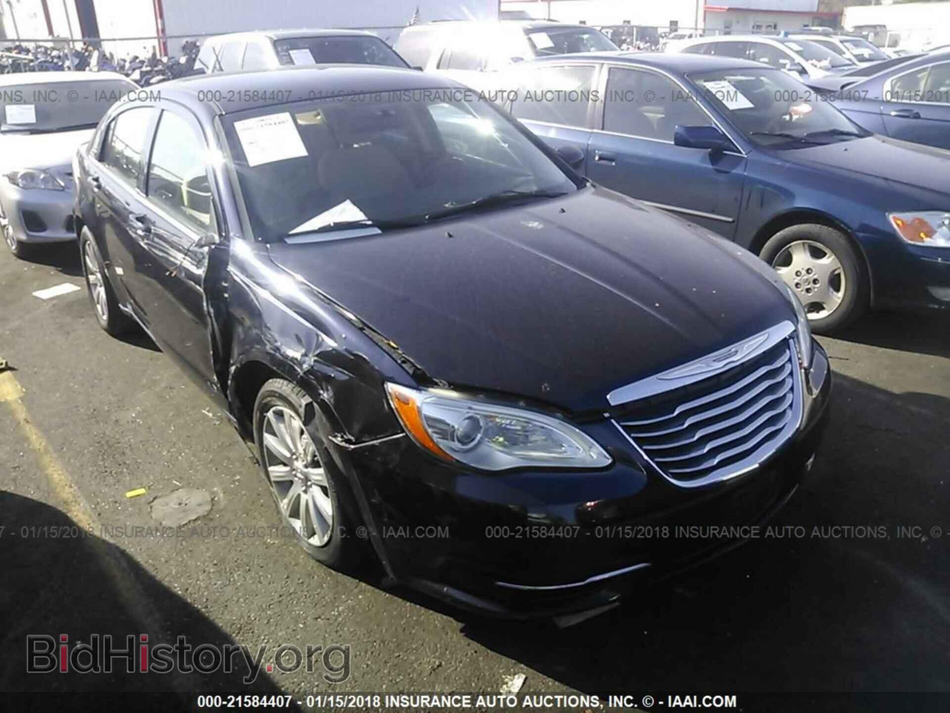 Photo 1C3CCBBGXCN106722 - Chrysler 200 2012
