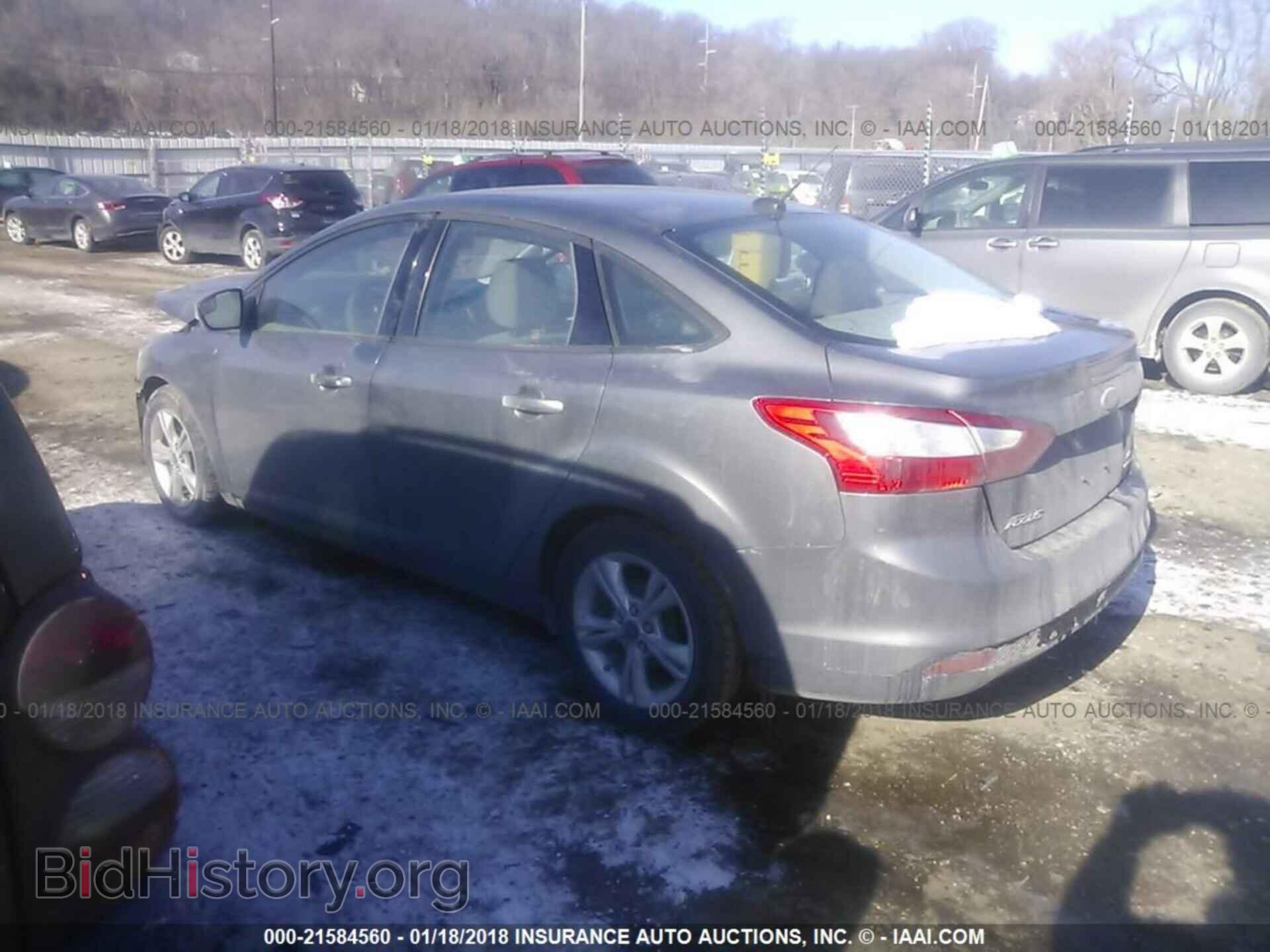 2013 Ford Focus - VIN: 1FADP3F21DL360590 - Photo 3