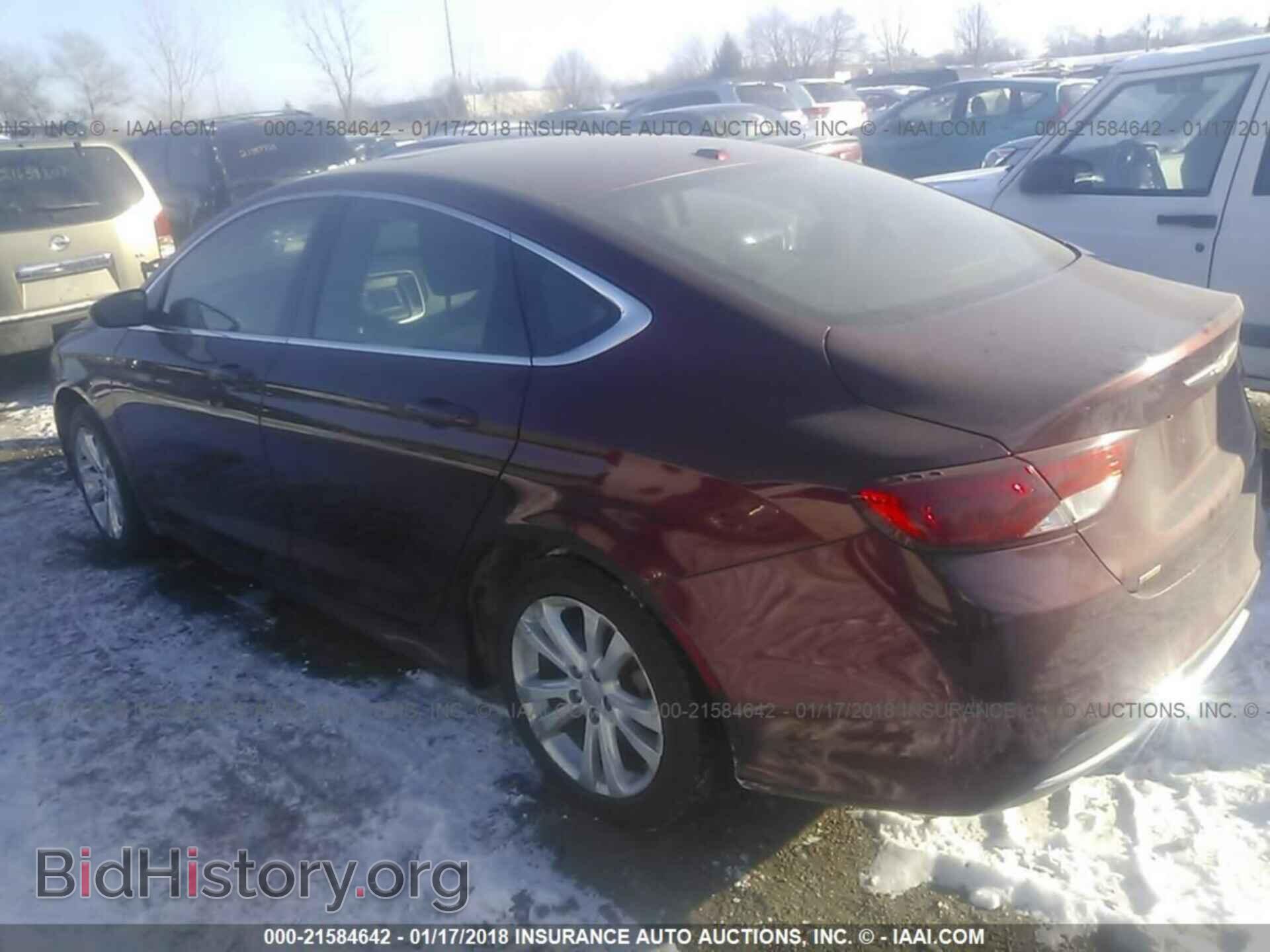 2015 Chrysler 200 - VIN: 1C3CCCABXFN631165 - Photo 3