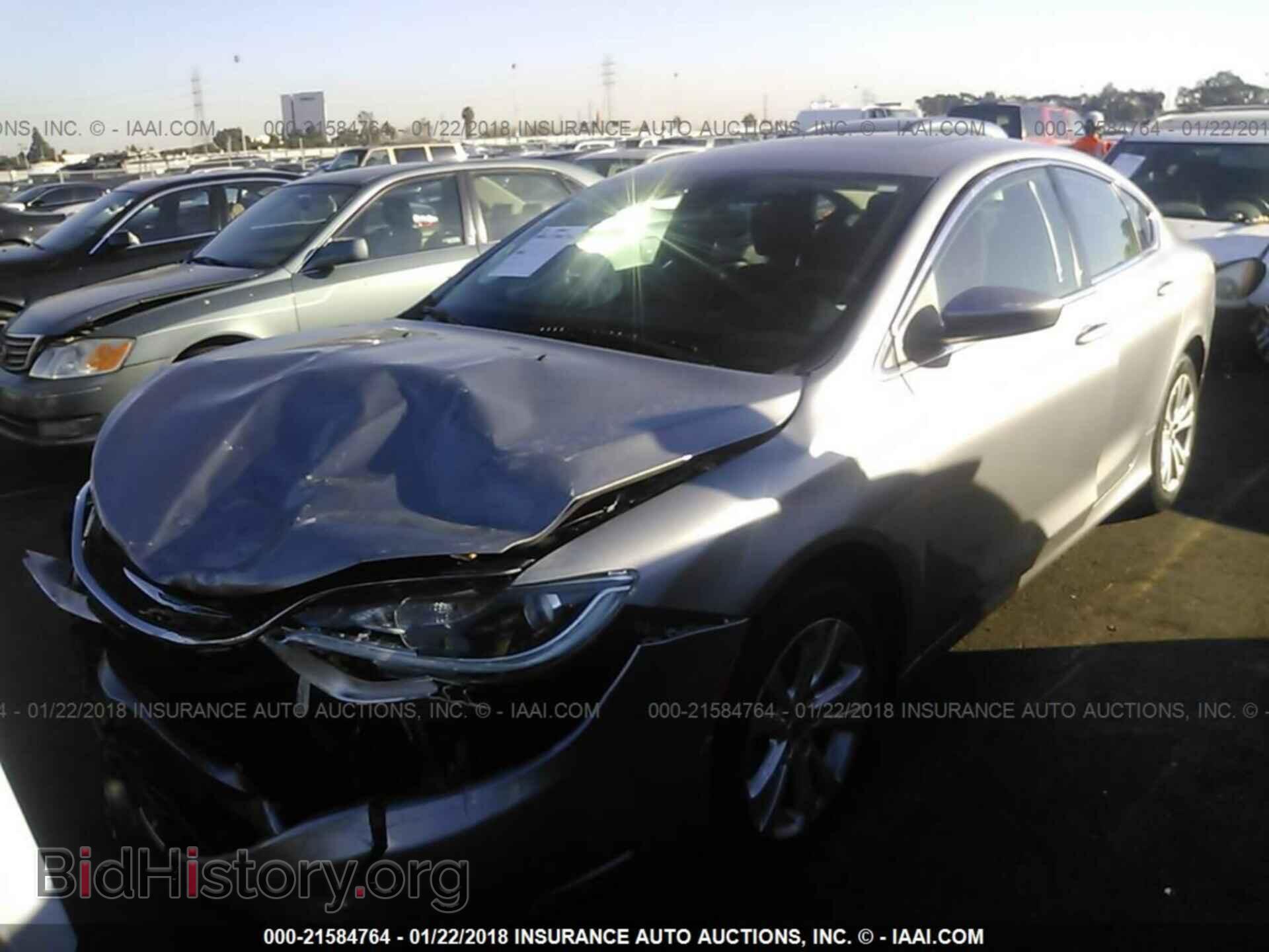 2015 Chrysler 200 - VIN: 1C3CCCAB2FN742213 - Фото 2