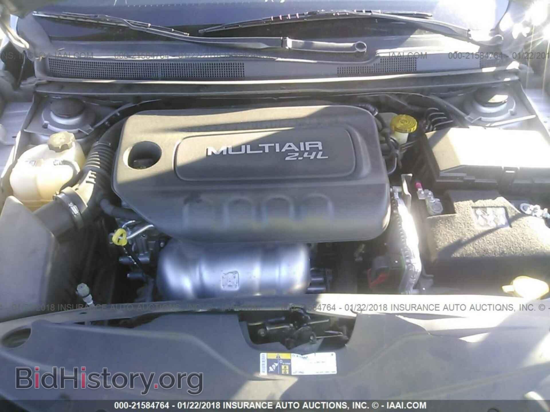 2015 Chrysler 200 - VIN: 1C3CCCAB2FN742213 - Фото 10