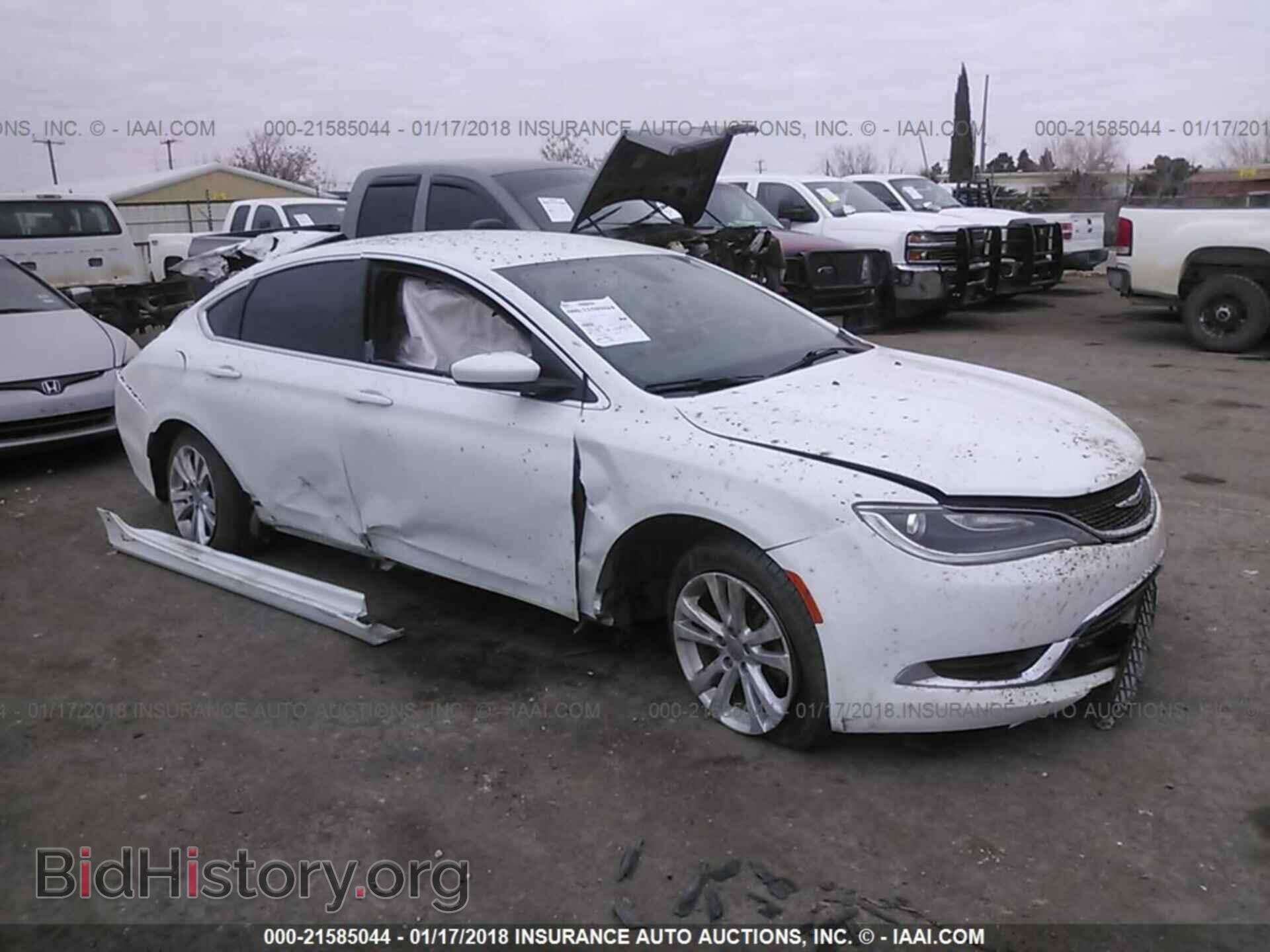 Photo 1C3CCCAB5FN654563 - Chrysler 200 2015