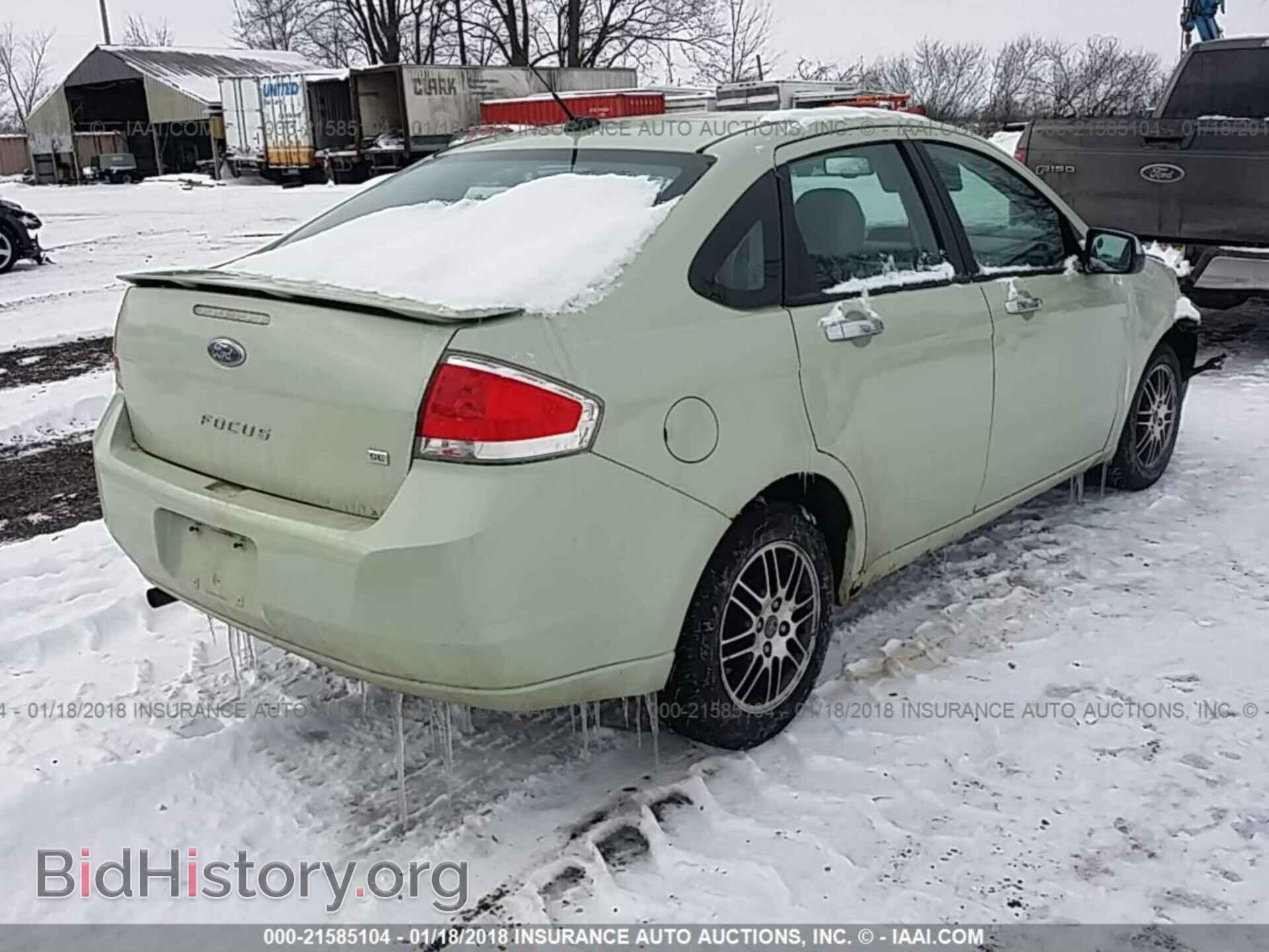 2011 Ford Focus - VIN: 1FAHP3FN8BW155520 - Фото 4