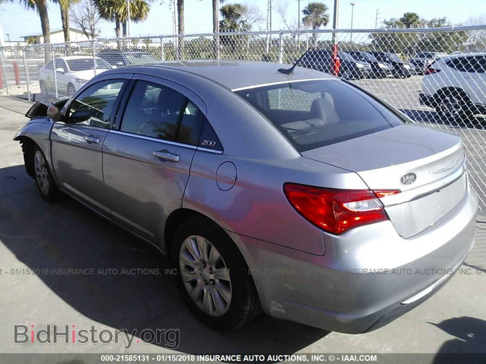 2014 Chrysler 200 - VIN: 1C3CCBAB3EN204449 - Фото 3