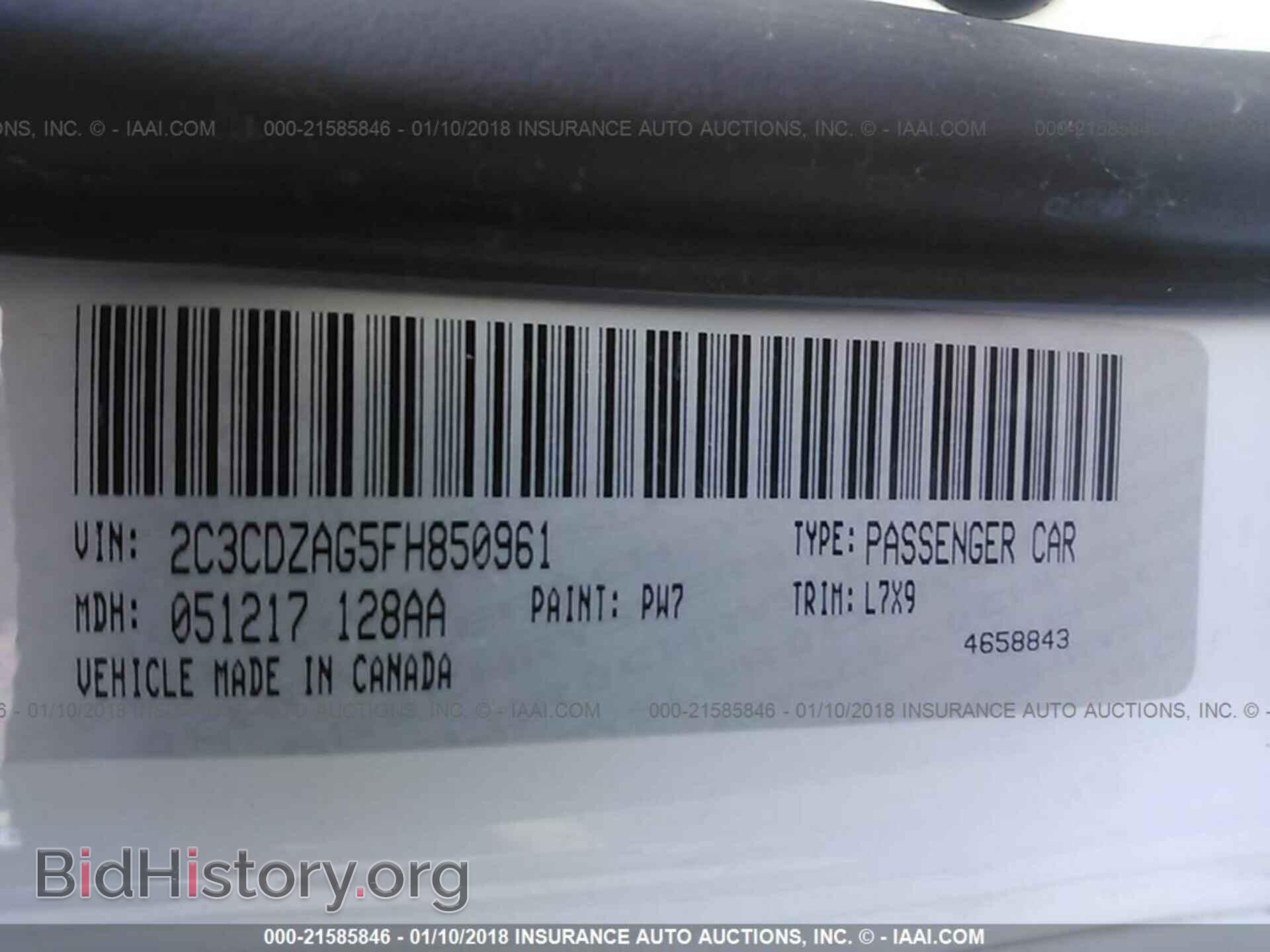 2015 Dodge Challenger - VIN: 2C3CDZAG5FH850961 - Photo 9