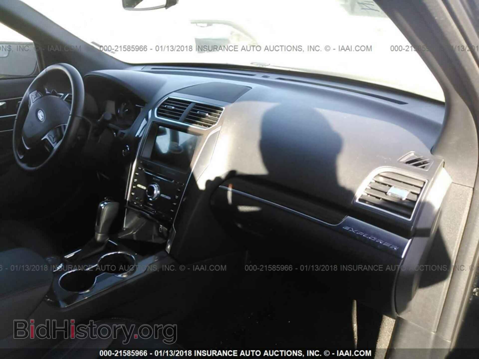 2017 Ford Explorer - VIN: 1FM5K8F87HGC92806 - Photo 5
