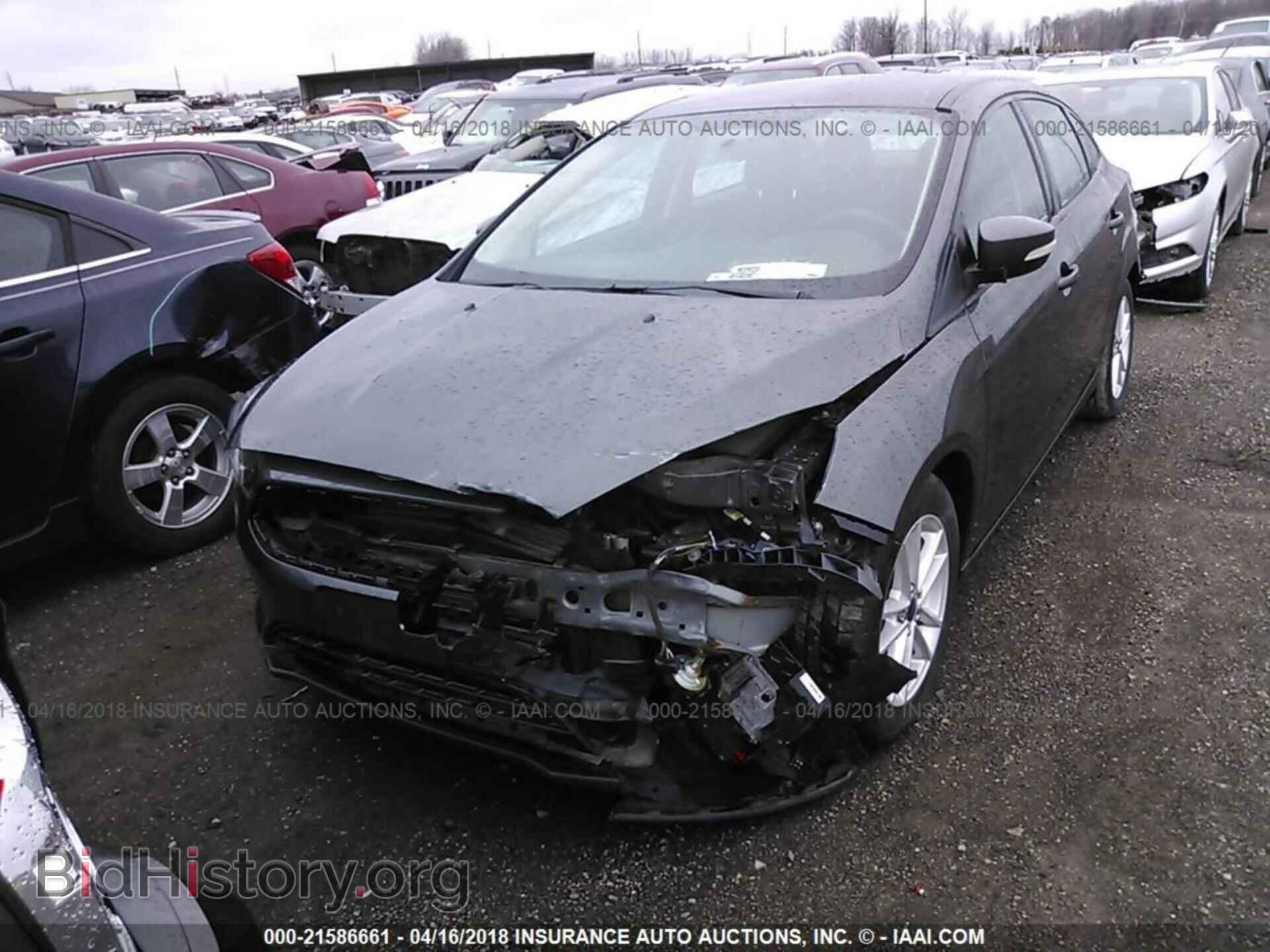2015 Ford Focus - VIN: 1FADP3F21FL347342 - Photo 2
