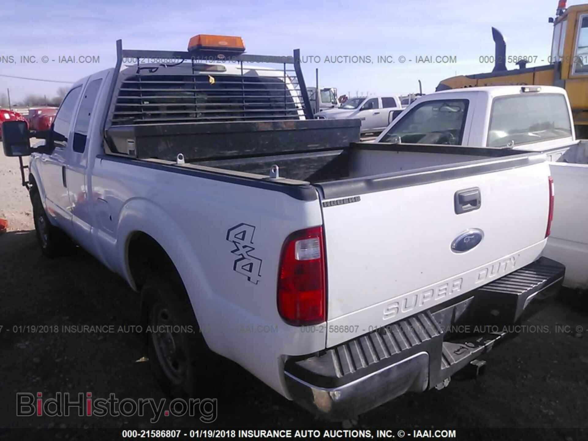2011 Ford F250 - VIN: 1FT7X2B63BEC25364 - Фото 3