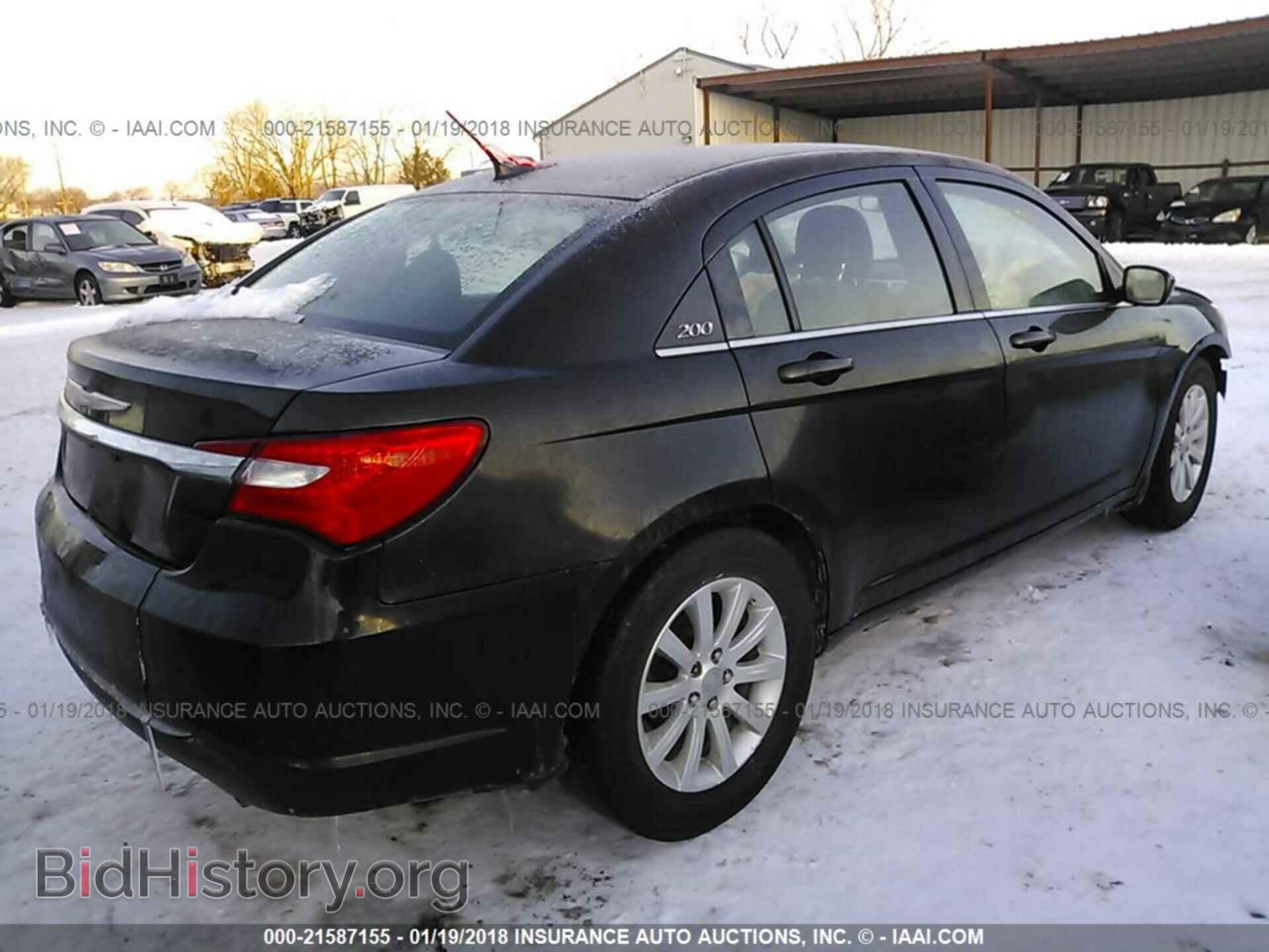 2013 Chrysler 200 - VIN: 1C3CCBBG6DN608113 - Photo 4