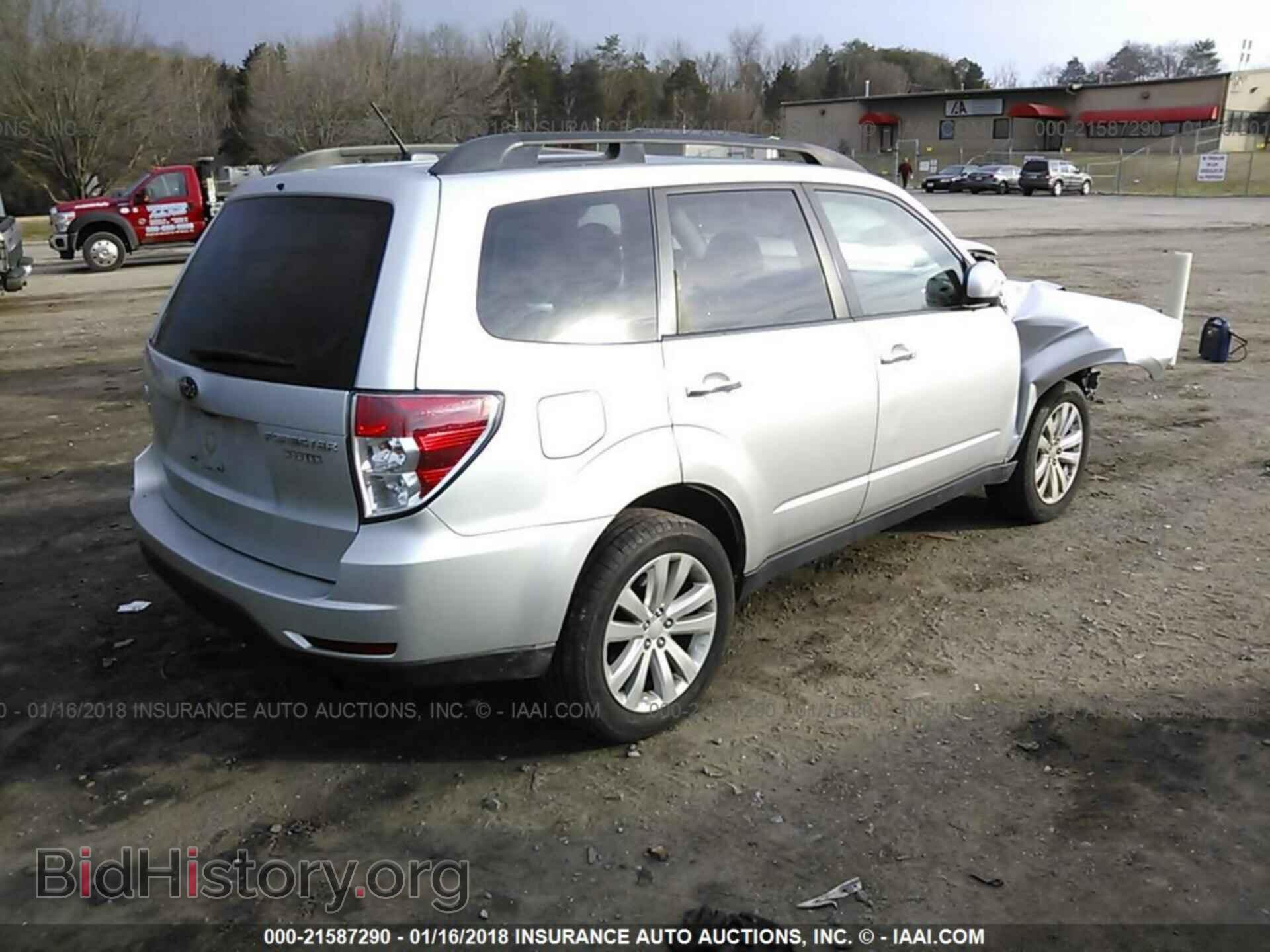 2011 Subaru Forester - VIN: JF2SHBDC4BH718433 - Фото 4