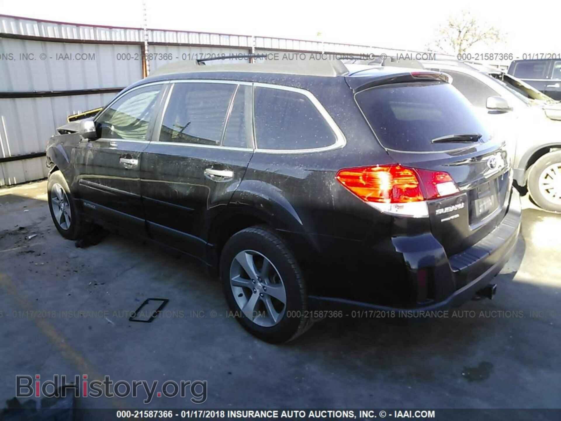 2013 Subaru Outback - VIN: 4S4BRDSCXD2268735 - Фото 3