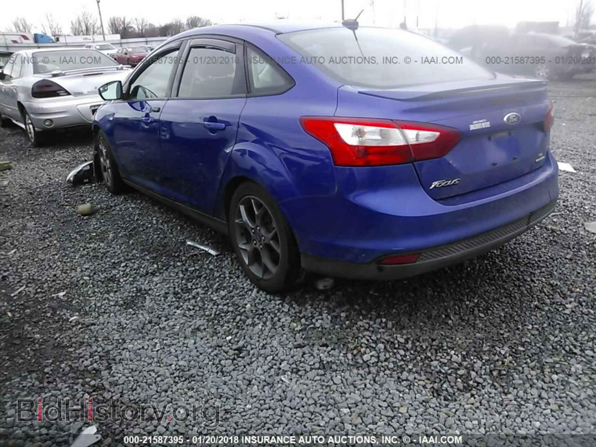 2014 Ford Focus - VIN: 1FADP3F28EL142017 - Фото 3