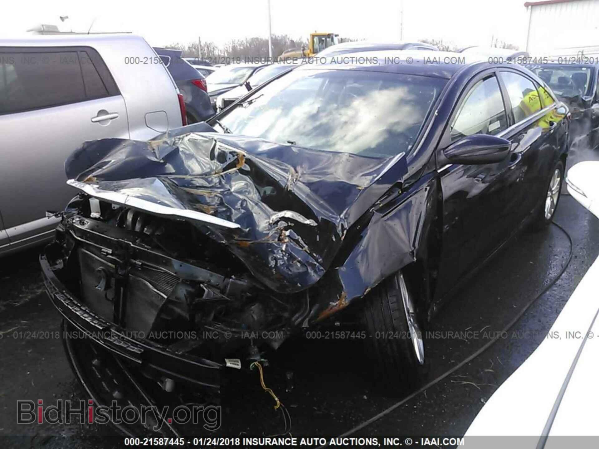 2012 Hyundai Sonata - VIN: 5NPEB4AC4CH480163 - Photo 2