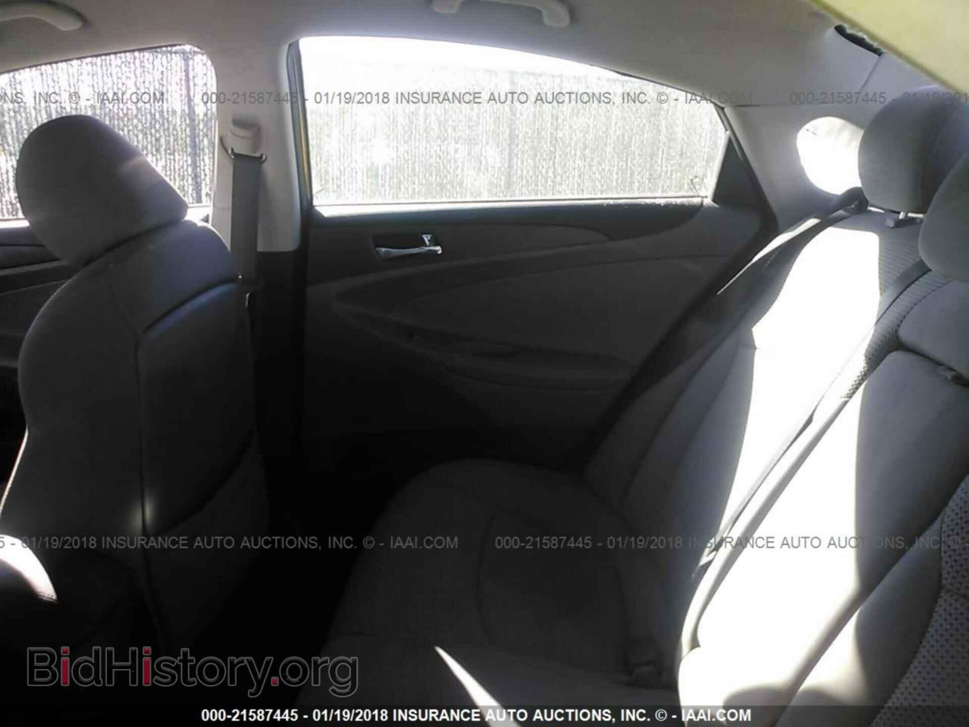 2012 Hyundai Sonata - VIN: 5NPEB4AC4CH480163 - Photo 8