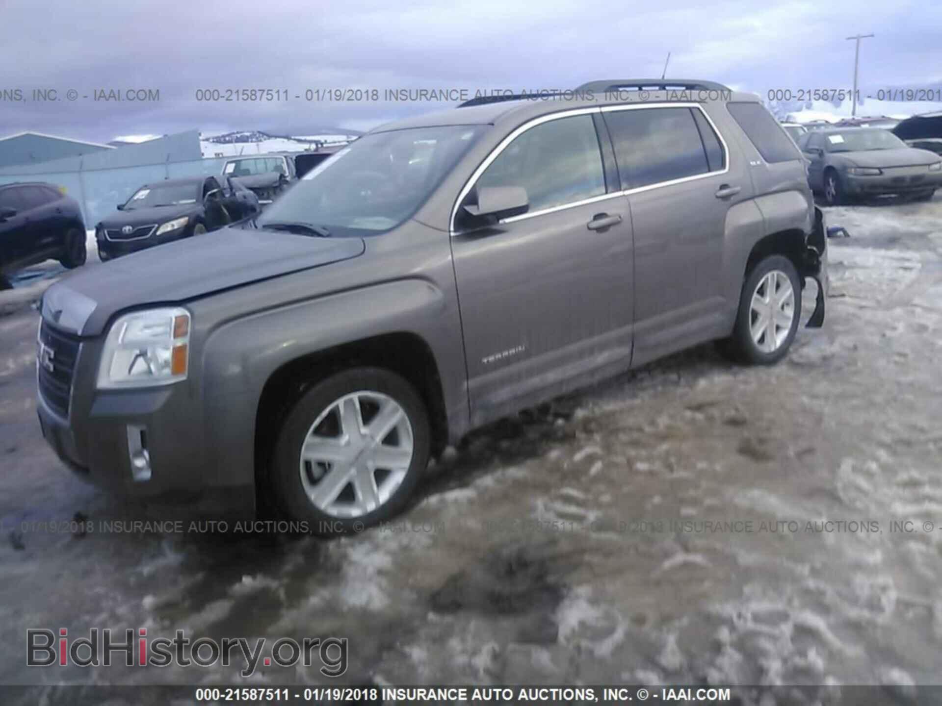 2011 Gmc Terrain - VIN: 2CTFLTE51B6448737 - Photo 2