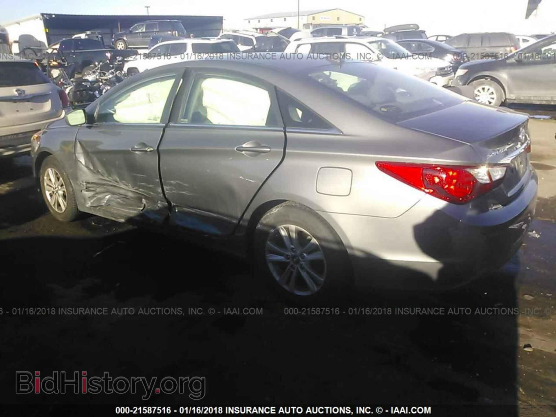 2012 Hyundai Sonata - VIN: 5NPEB4AC7CH314655 - Photo 3