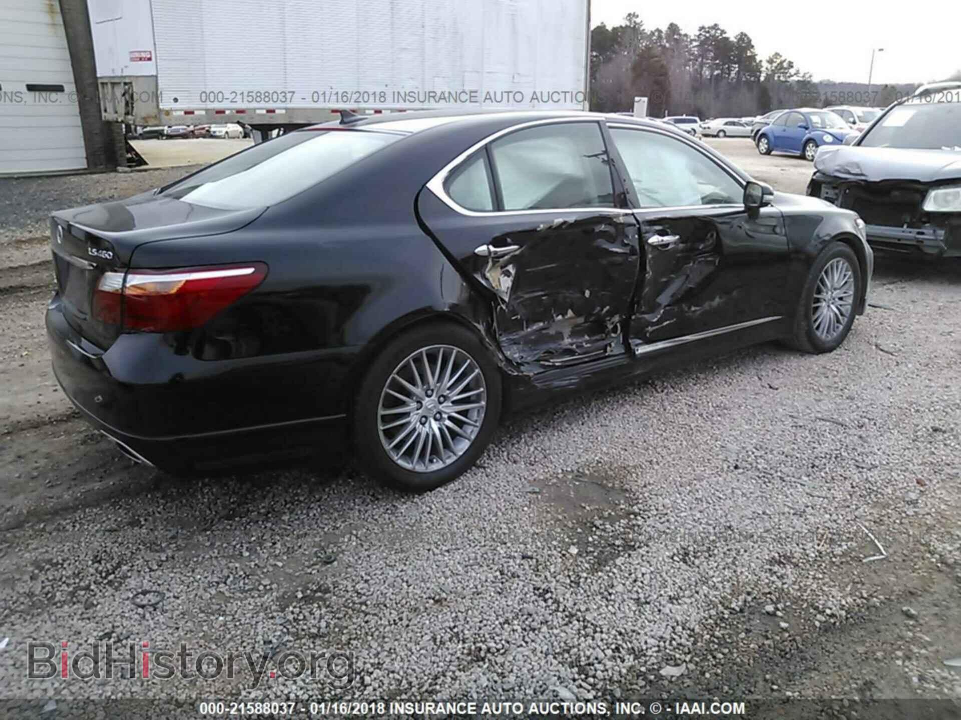 2011 Lexus Ls - VIN: JTHBL5EF2B5106741 - Photo 4