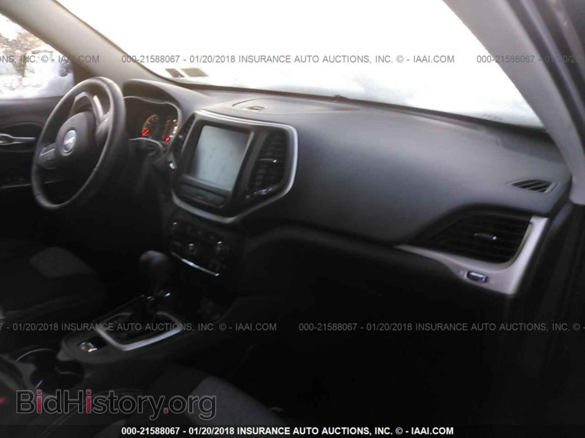 2014 Jeep Cherokee - VIN: 1C4PJMCS6EW246958 - Photo 5