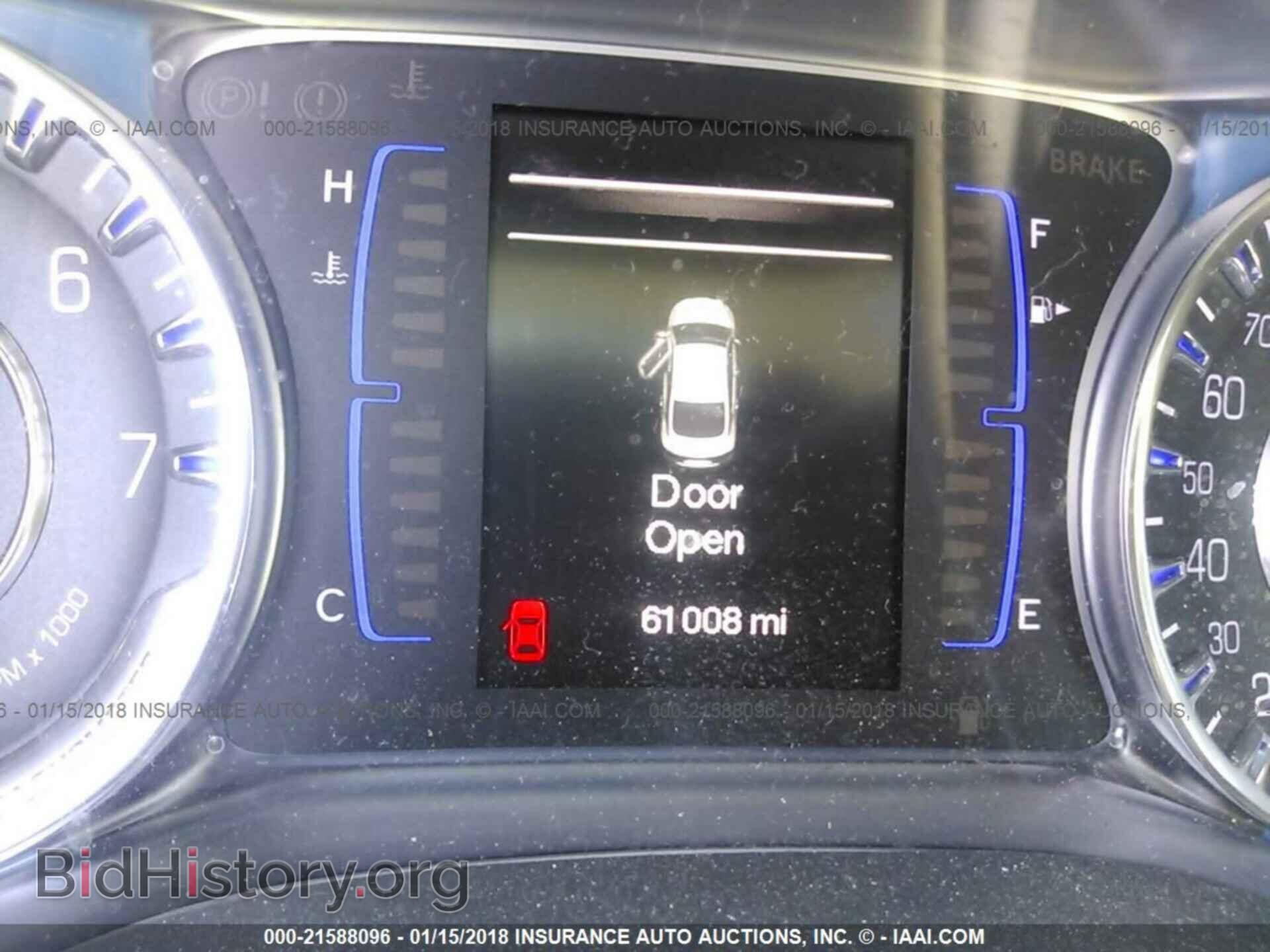 2015 Chrysler 200 - VIN: 1C3CCCAB1FN743224 - Photo 7
