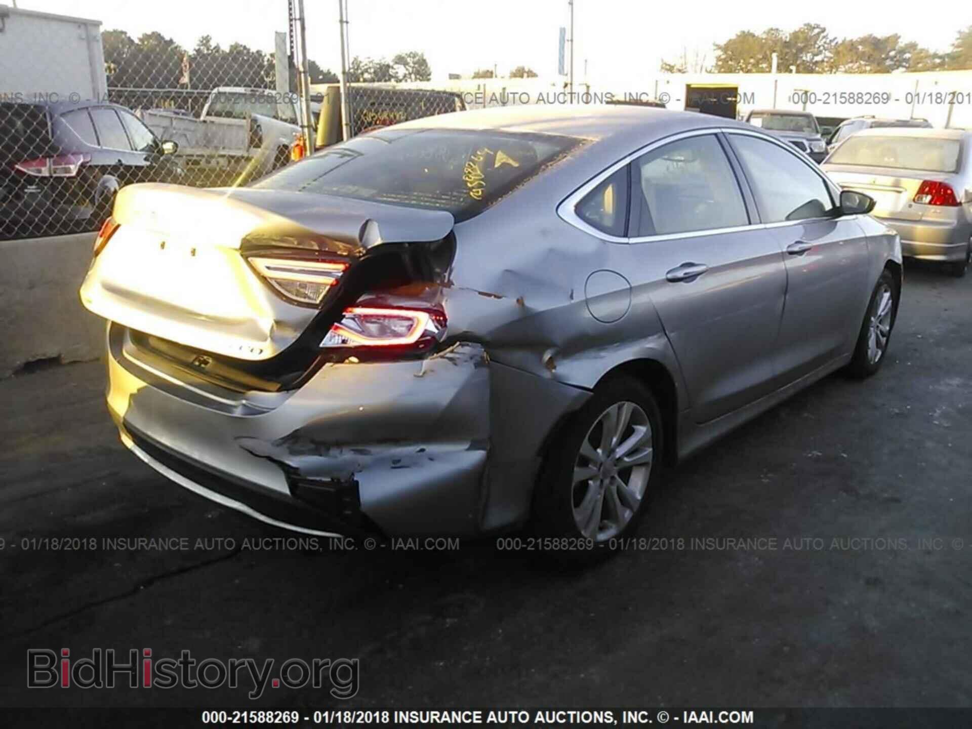 2015 Chrysler 200 - VIN: 1C3CCCAB7FN679576 - Фото 4