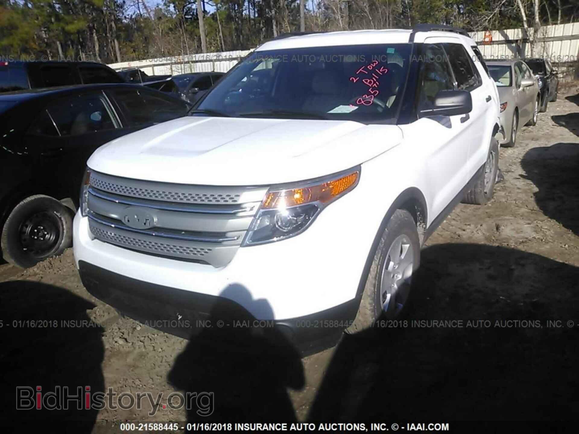 2014 Ford Explorer - VIN: 1FM5K7B87EGB16897 - Photo 2