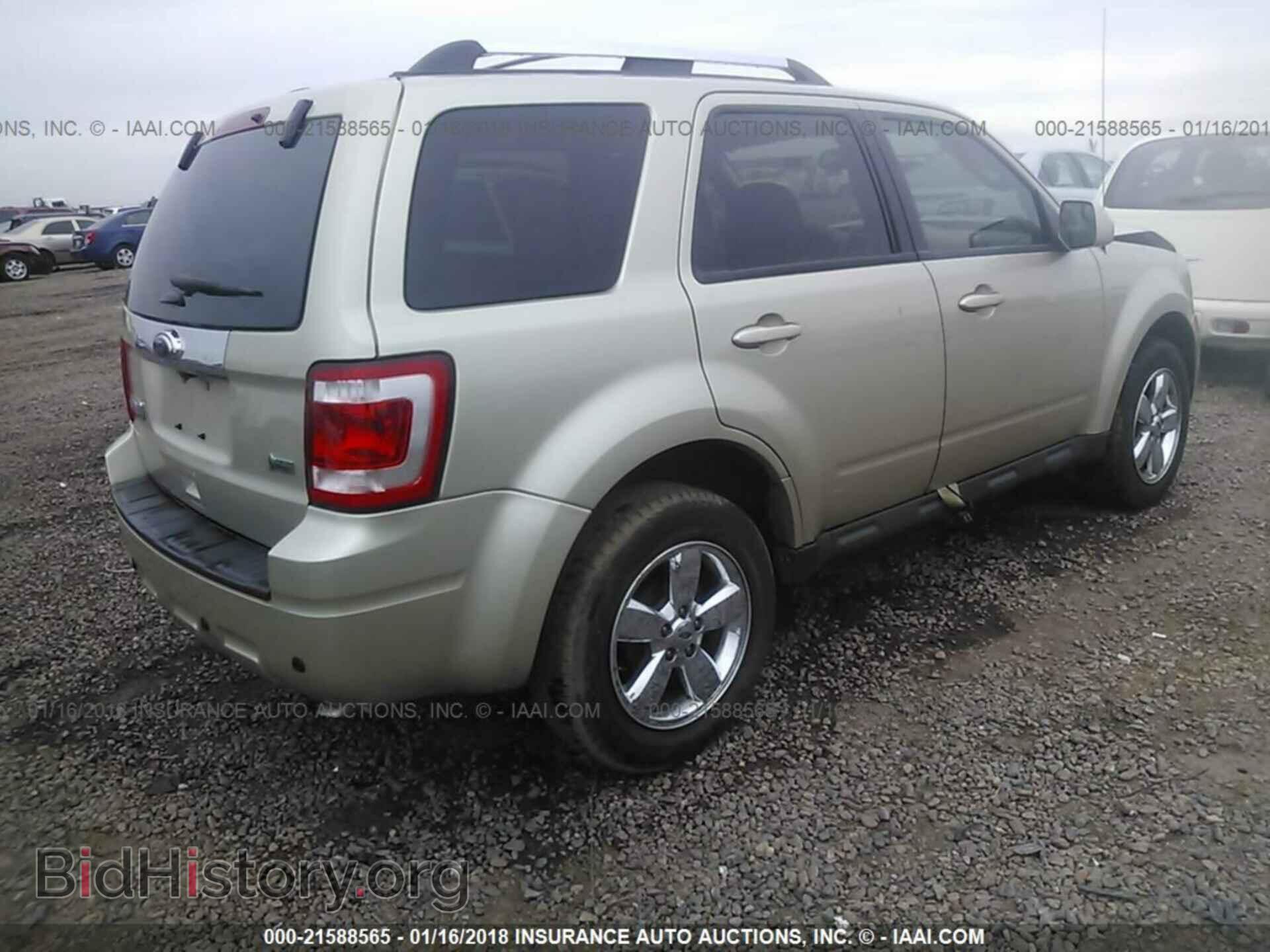2011 Ford Escape - VIN: 1FMCU0EG8BKC17872 - Photo 4