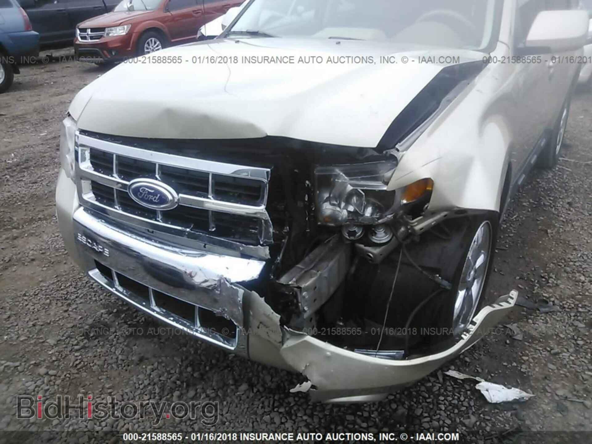 2011 Ford Escape - VIN: 1FMCU0EG8BKC17872 - Photo 6