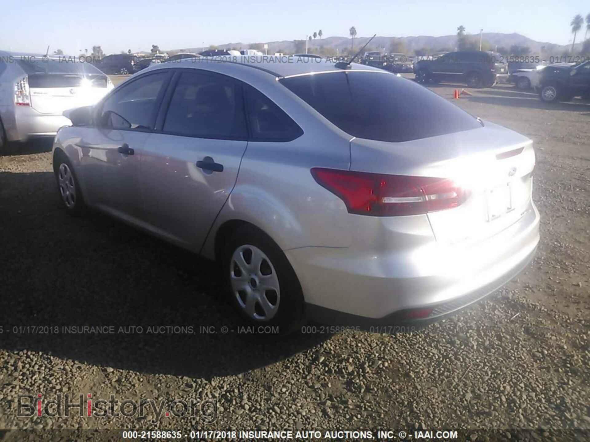 2015 Ford Focus - VIN: 1FADP3E28FL344973 - Photo 3