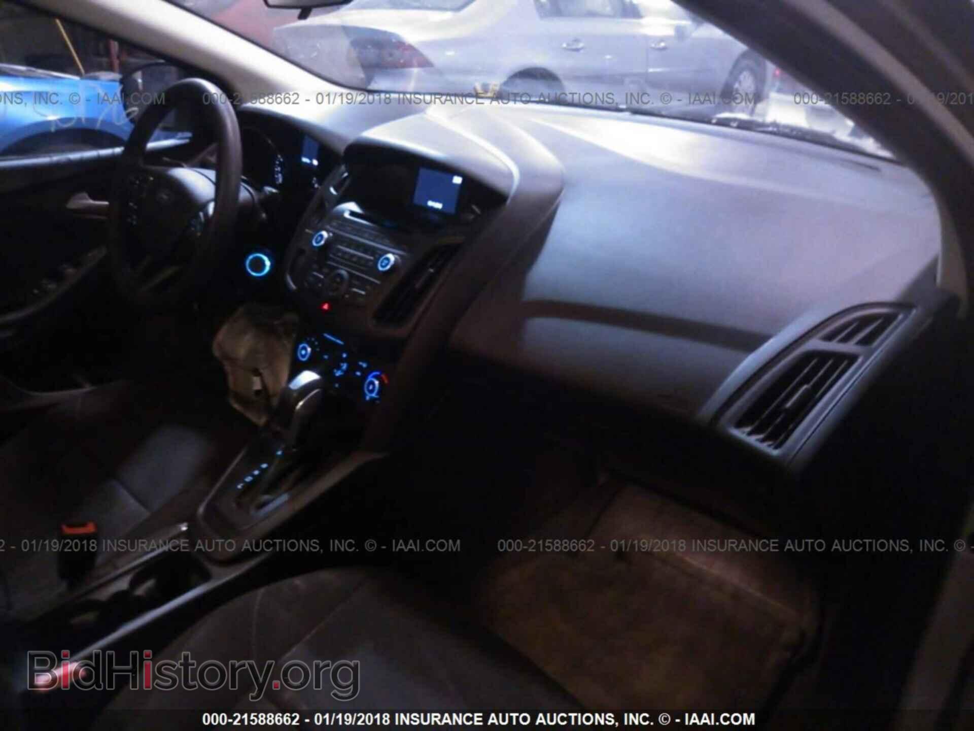 2016 Ford Focus - VIN: 1FADP3F2XGL215519 - Фото 5