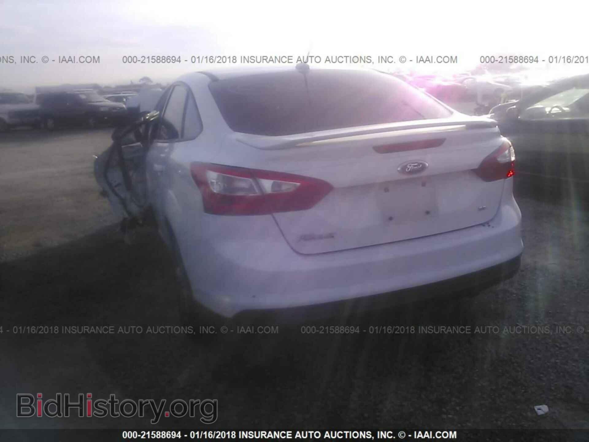 2014 Ford Focus - VIN: 1FADP3F28EL311789 - Фото 3