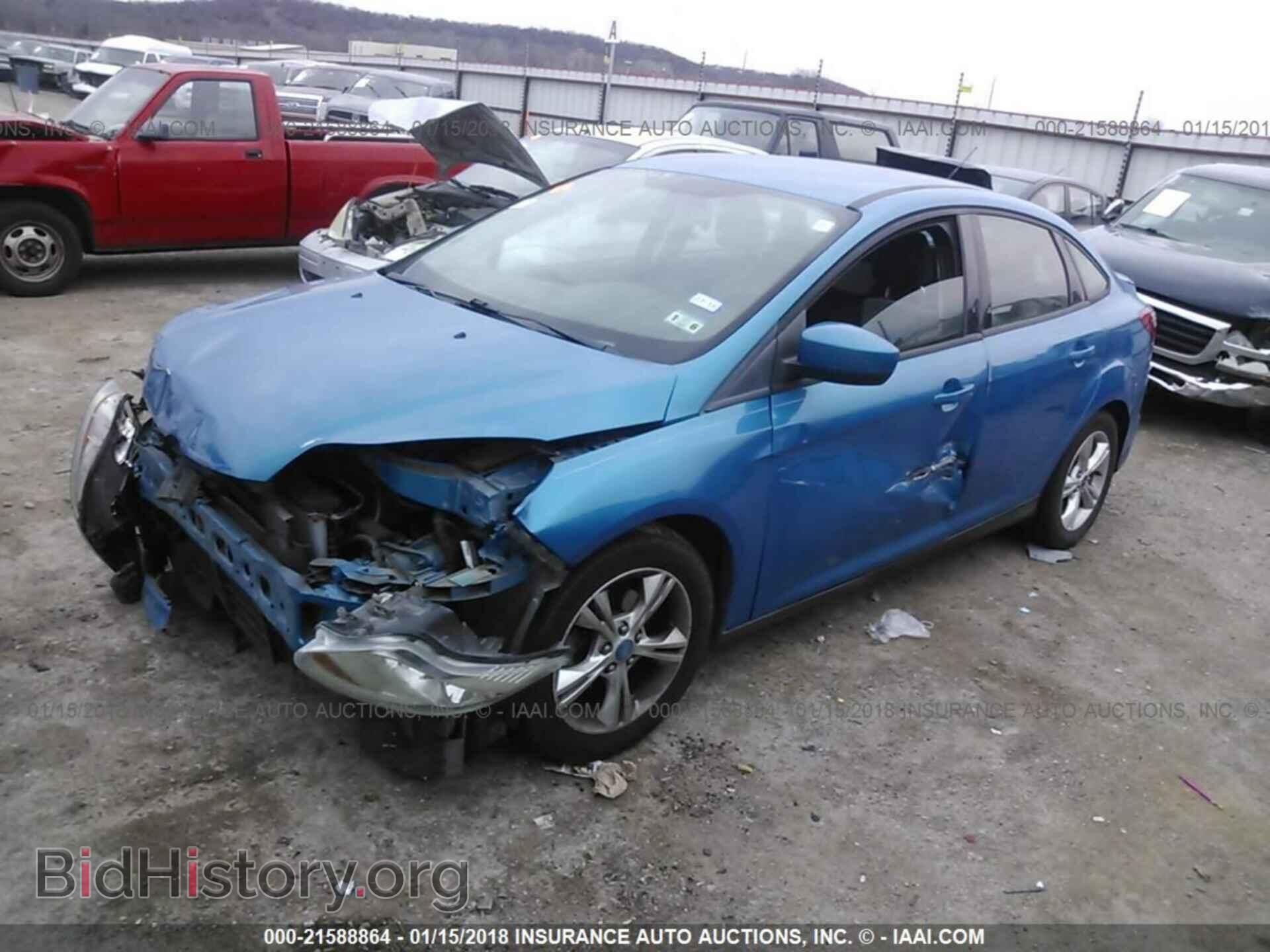 2012 Ford Focus - VIN: 1FAHP3F26CL200317 - Photo 2