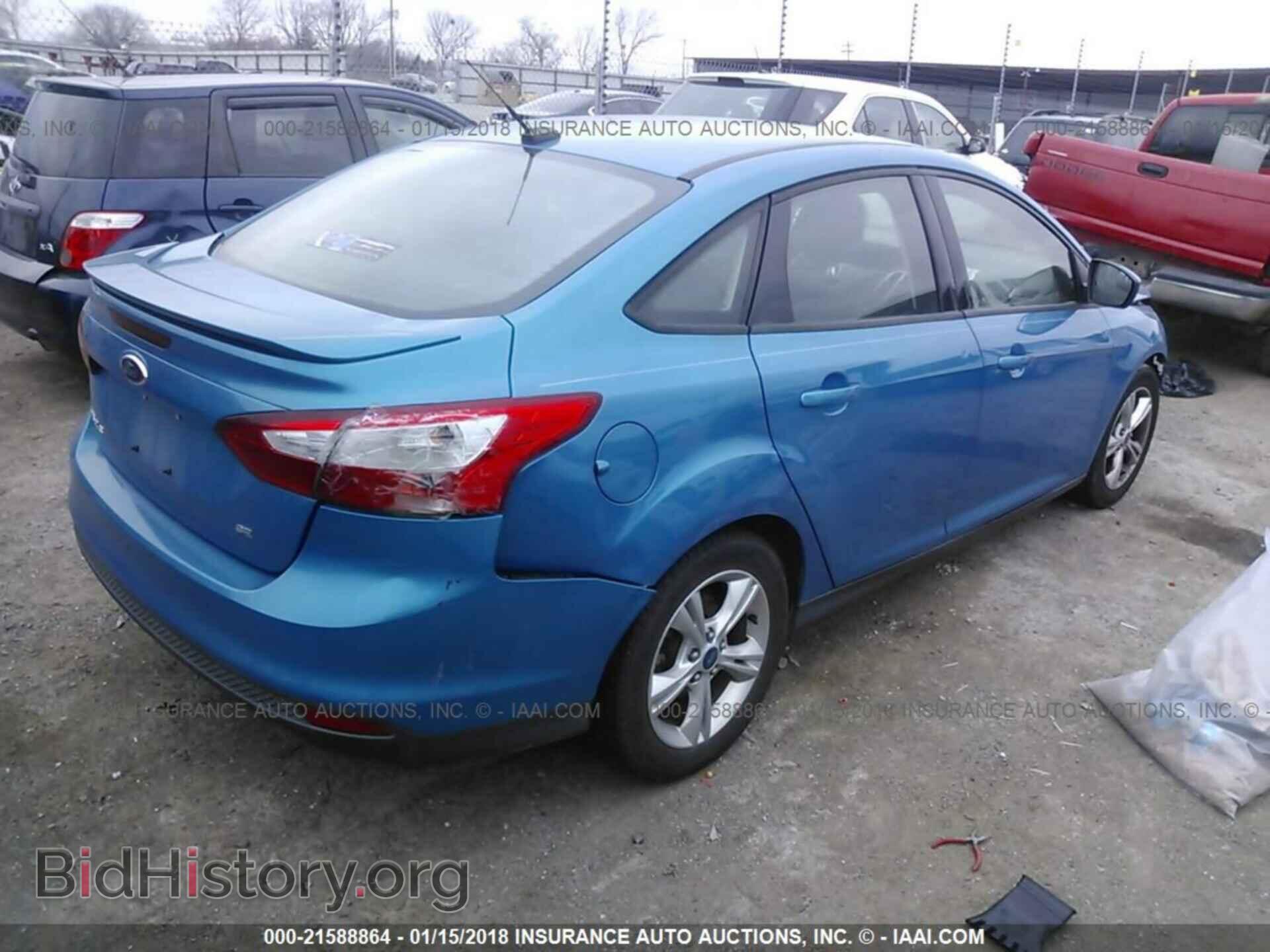 2012 Ford Focus - VIN: 1FAHP3F26CL200317 - Photo 4