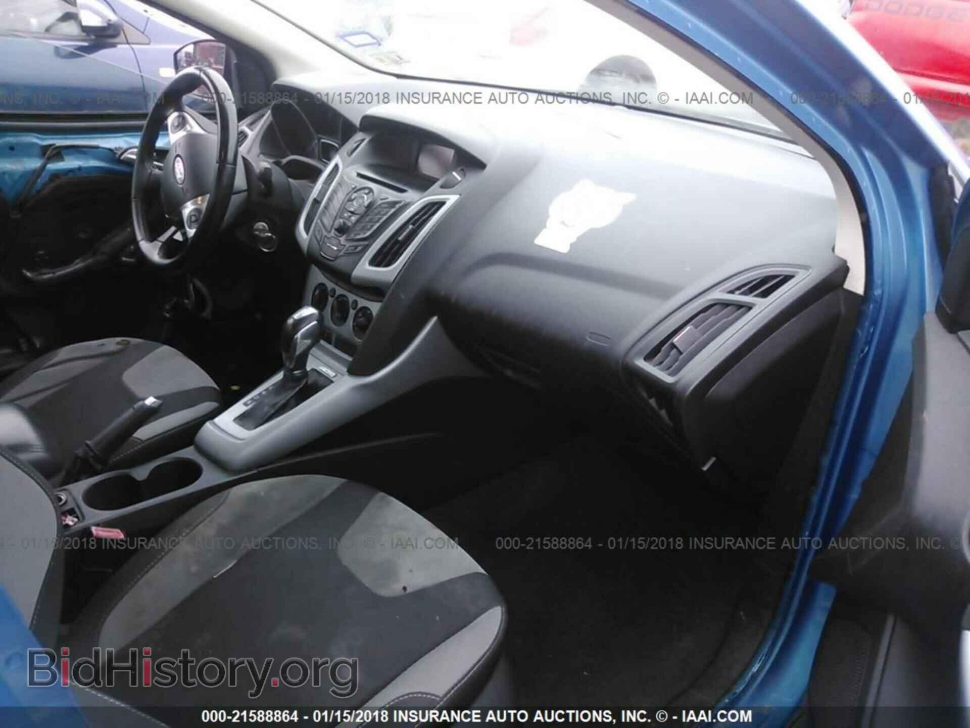 2012 Ford Focus - VIN: 1FAHP3F26CL200317 - Photo 5